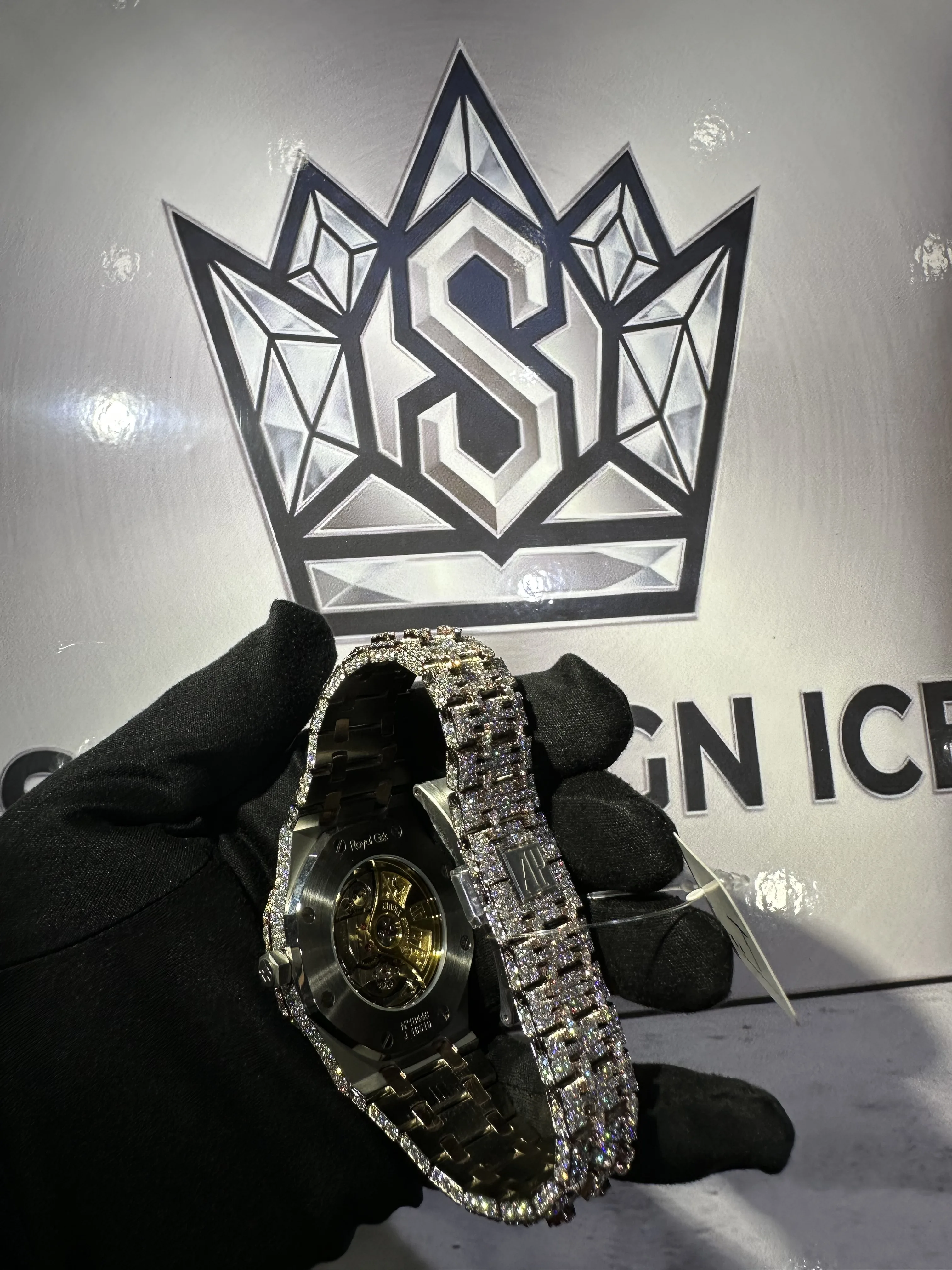 Audemars Piguet Classic Roman Collection VVS Moissanite Watch D950018611 — view 6