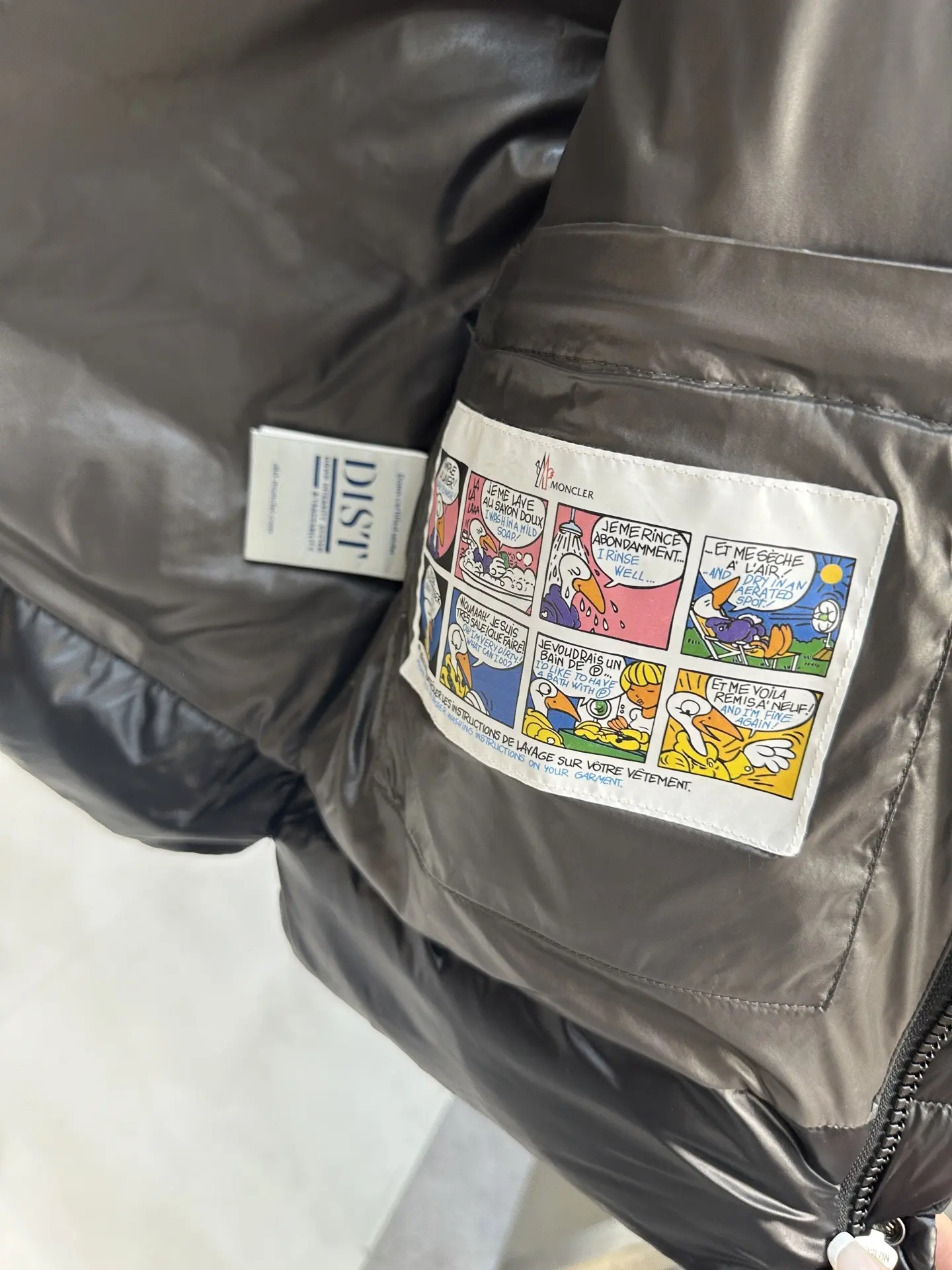 Moncler Quilted Down Gilet D39020849 — view 7