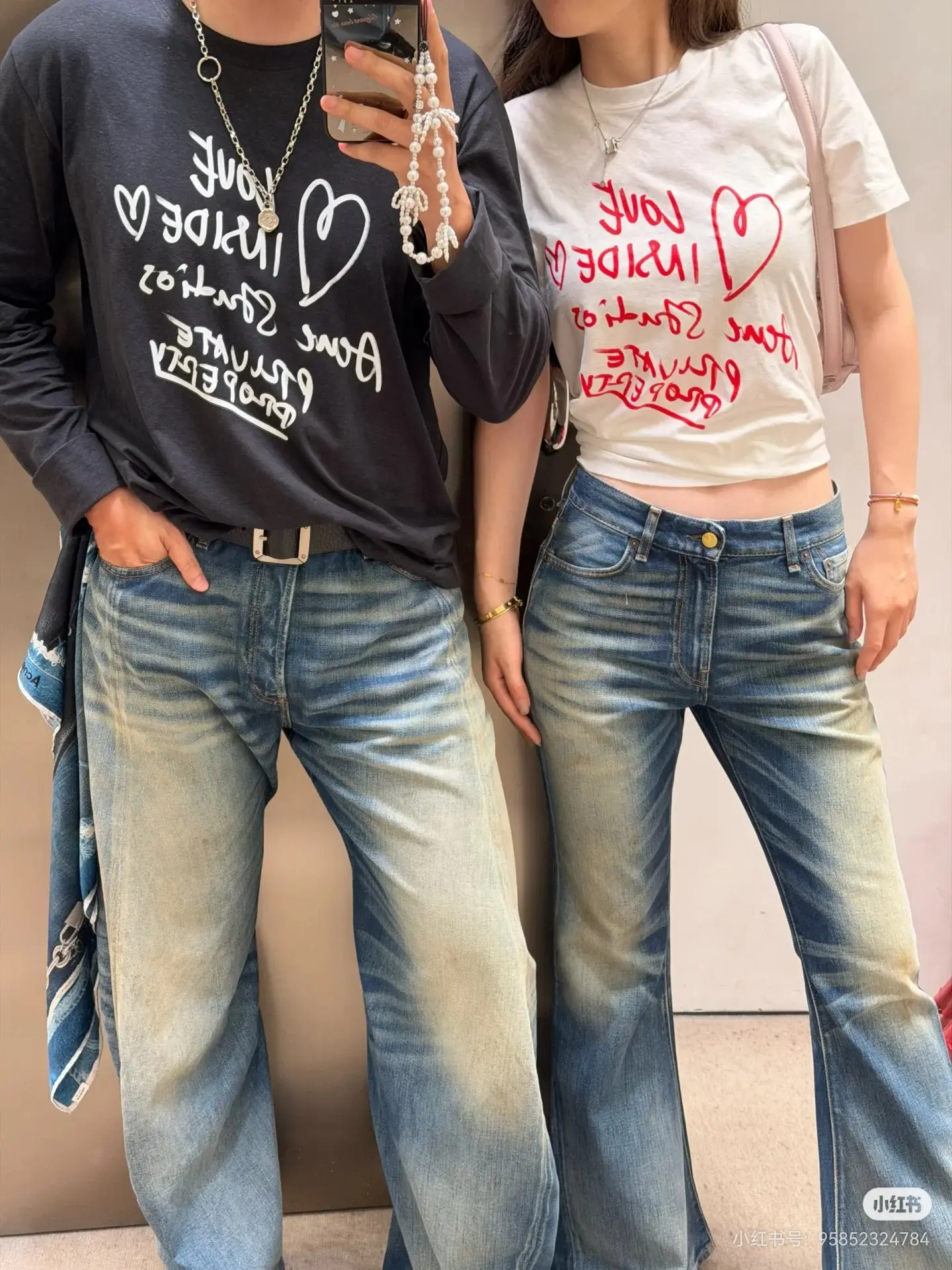 Acne Studios Heart Graphic Long-Sleeve T-Shirt D13522438