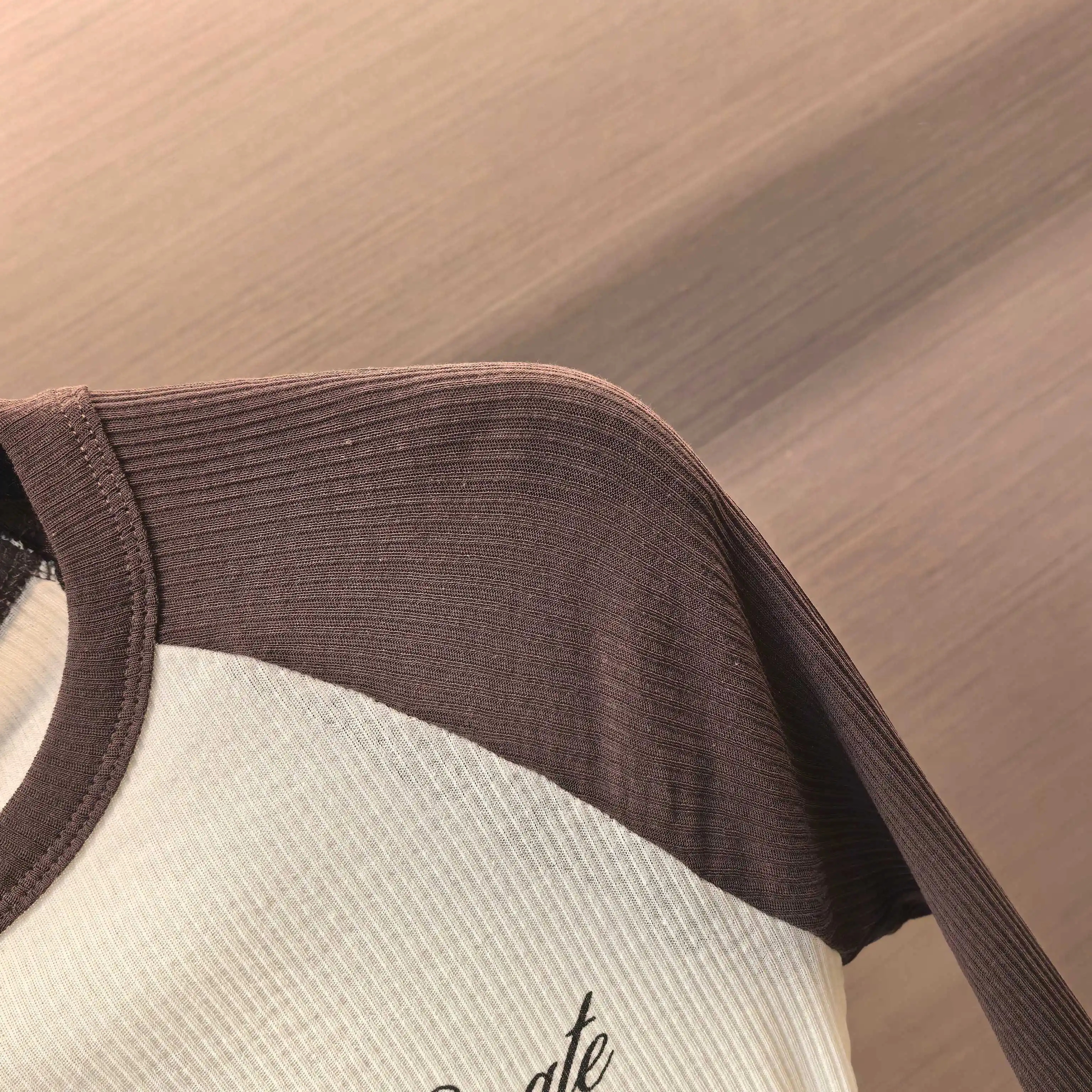 Acne Studios Raglan Sleeve Graphic T-Shirt D13522429 — view 8