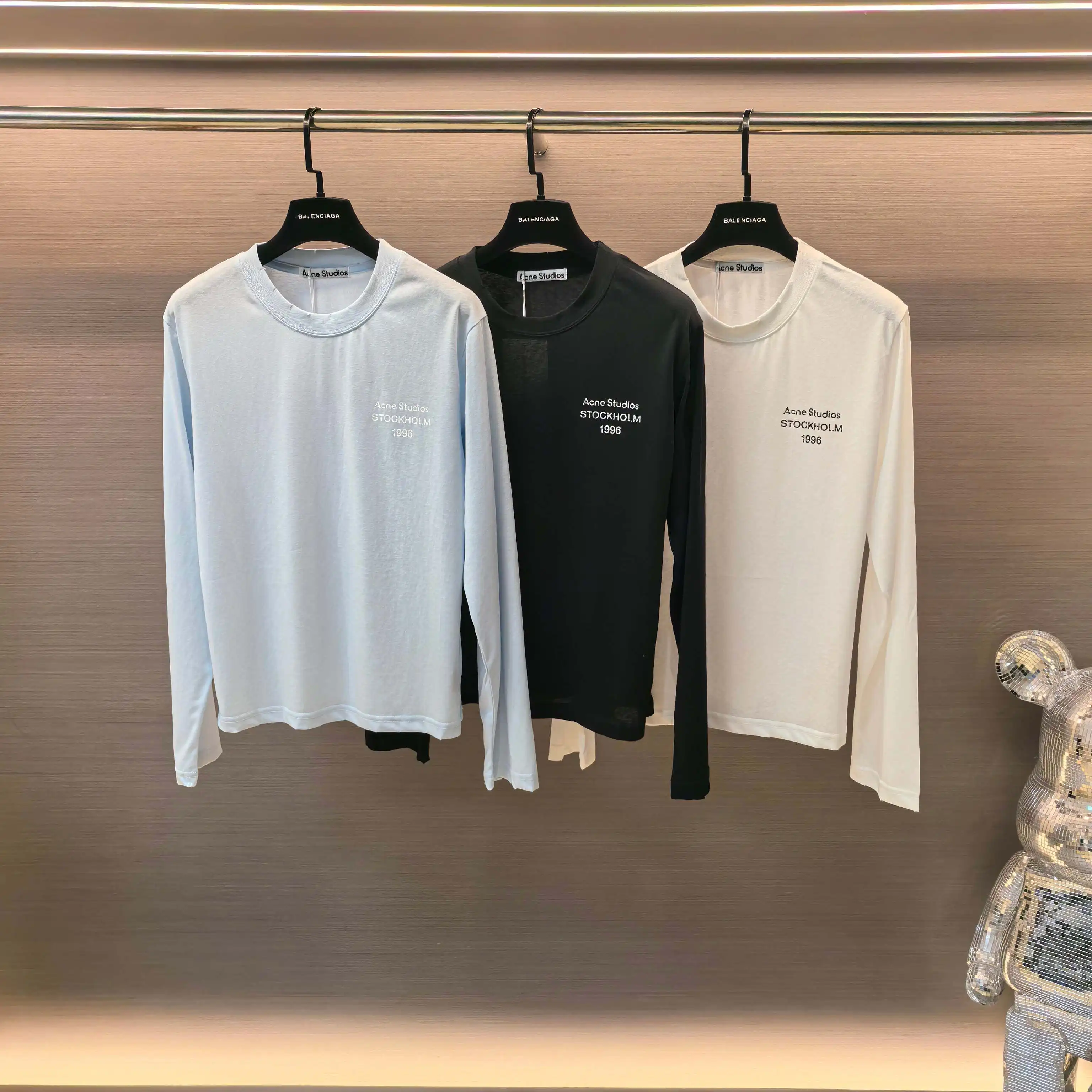 Logo Print Long-Sleeve T-Shirt D13522501