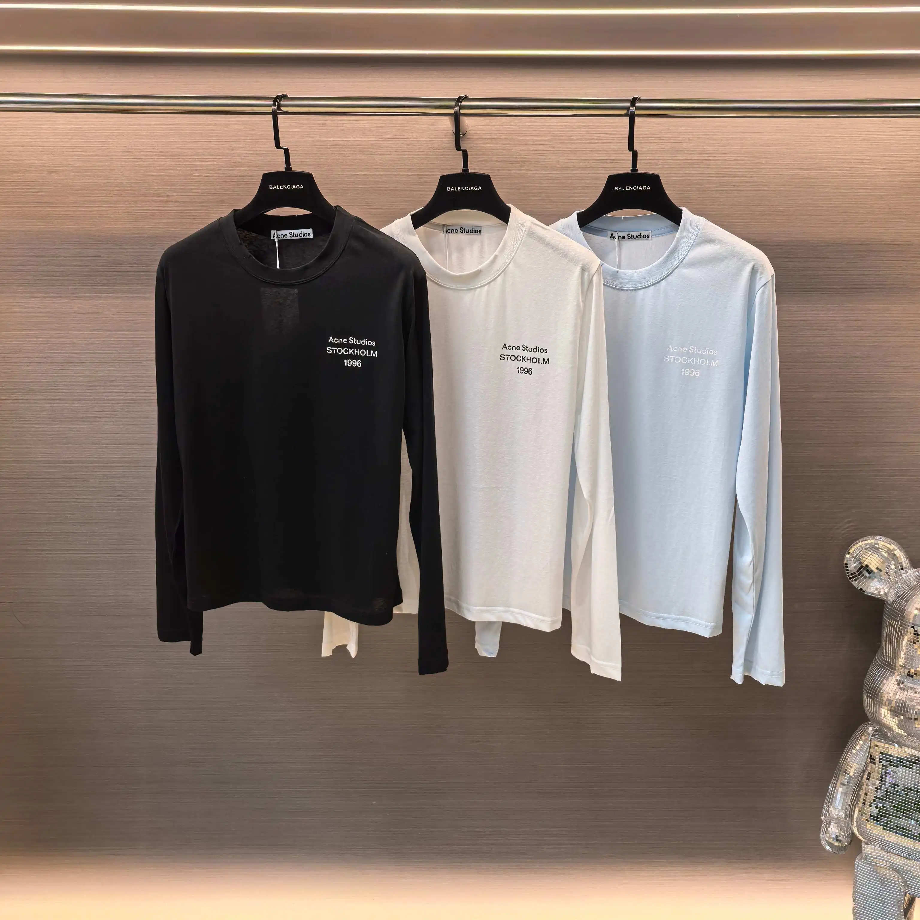 Logo Print Long-Sleeve T-Shirt D13522500