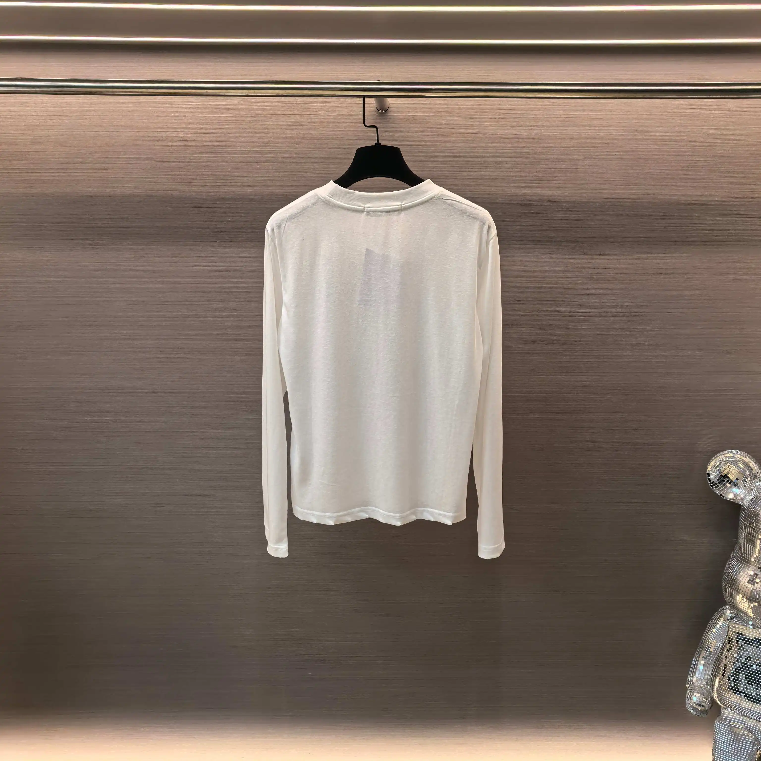 Logo Print Long-Sleeve T-Shirt D13522502 — view 3