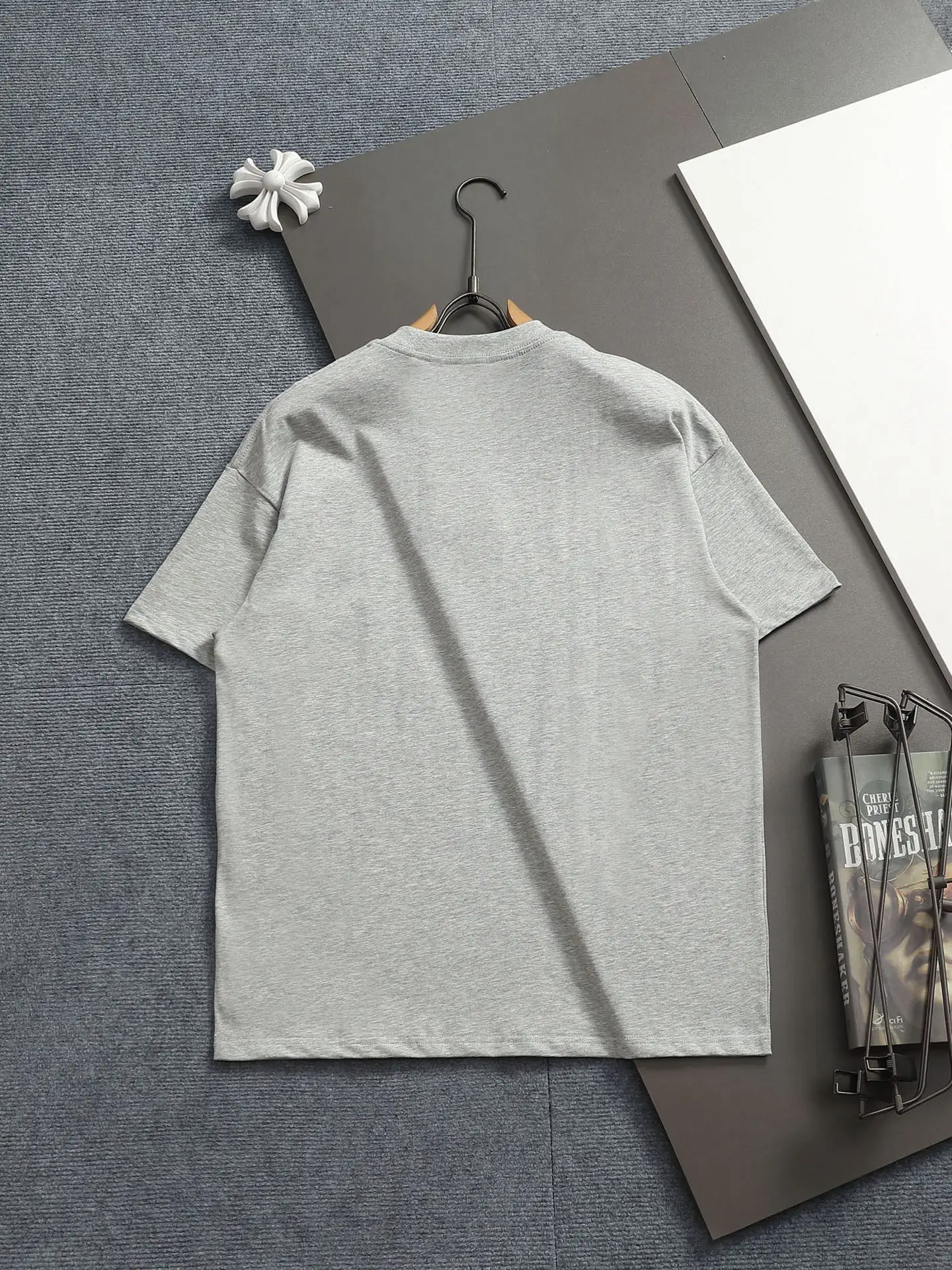 Floral Logo Graphic Cotton T-Shirt D13513288 — view 2
