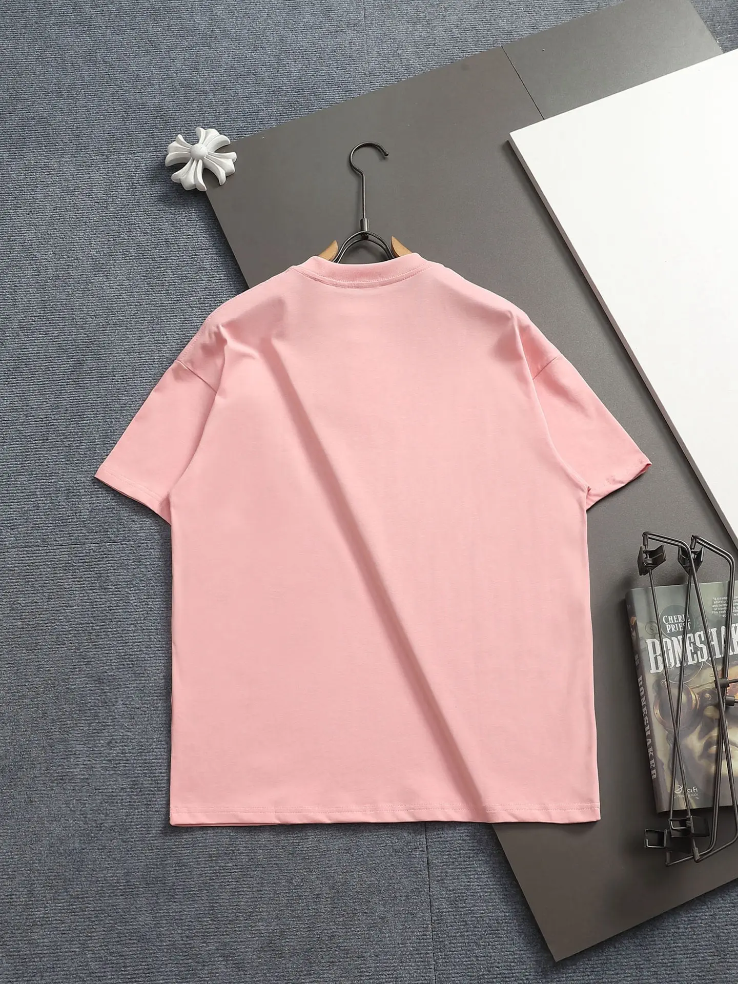 Floral Logo Graphic Cotton T-Shirt D13513289 — view 2
