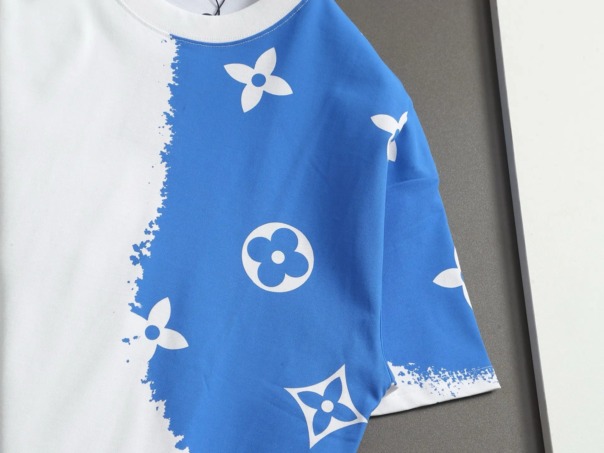 Monogram Print Cotton T-Shirt D13513284 — view 4