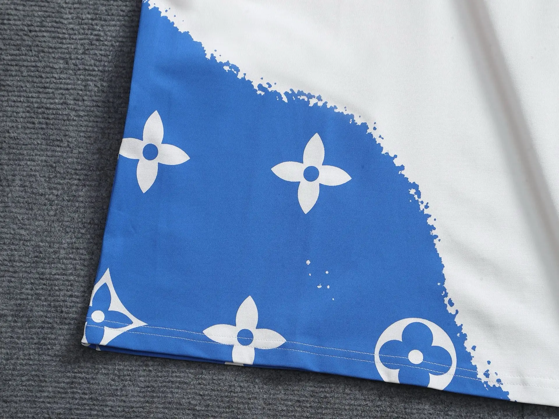 Monogram Print Cotton T-Shirt D13513284 — view 5