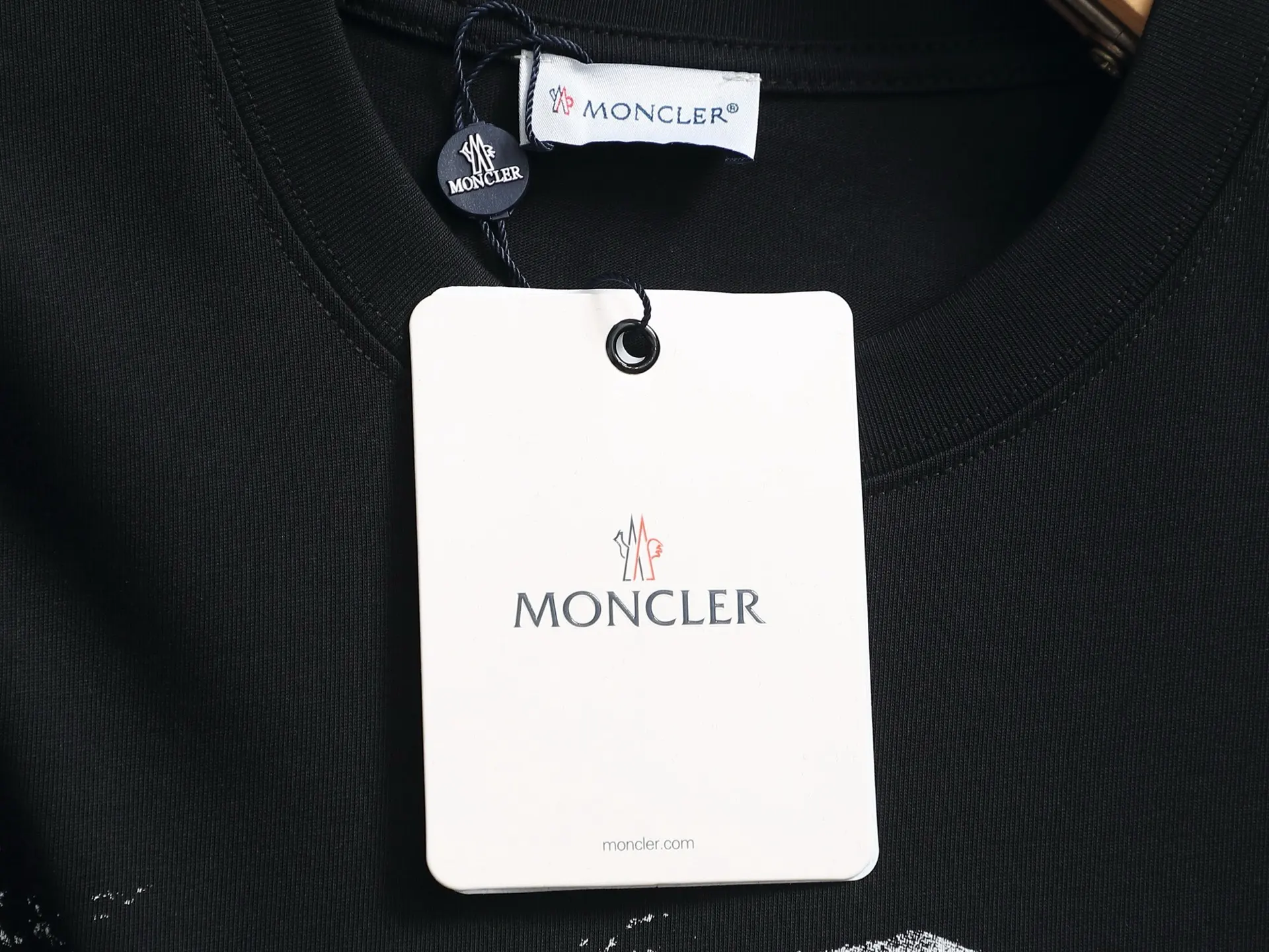 Logo Embroidery Mountain Graphic T-Shirt D13513275 — view 7
