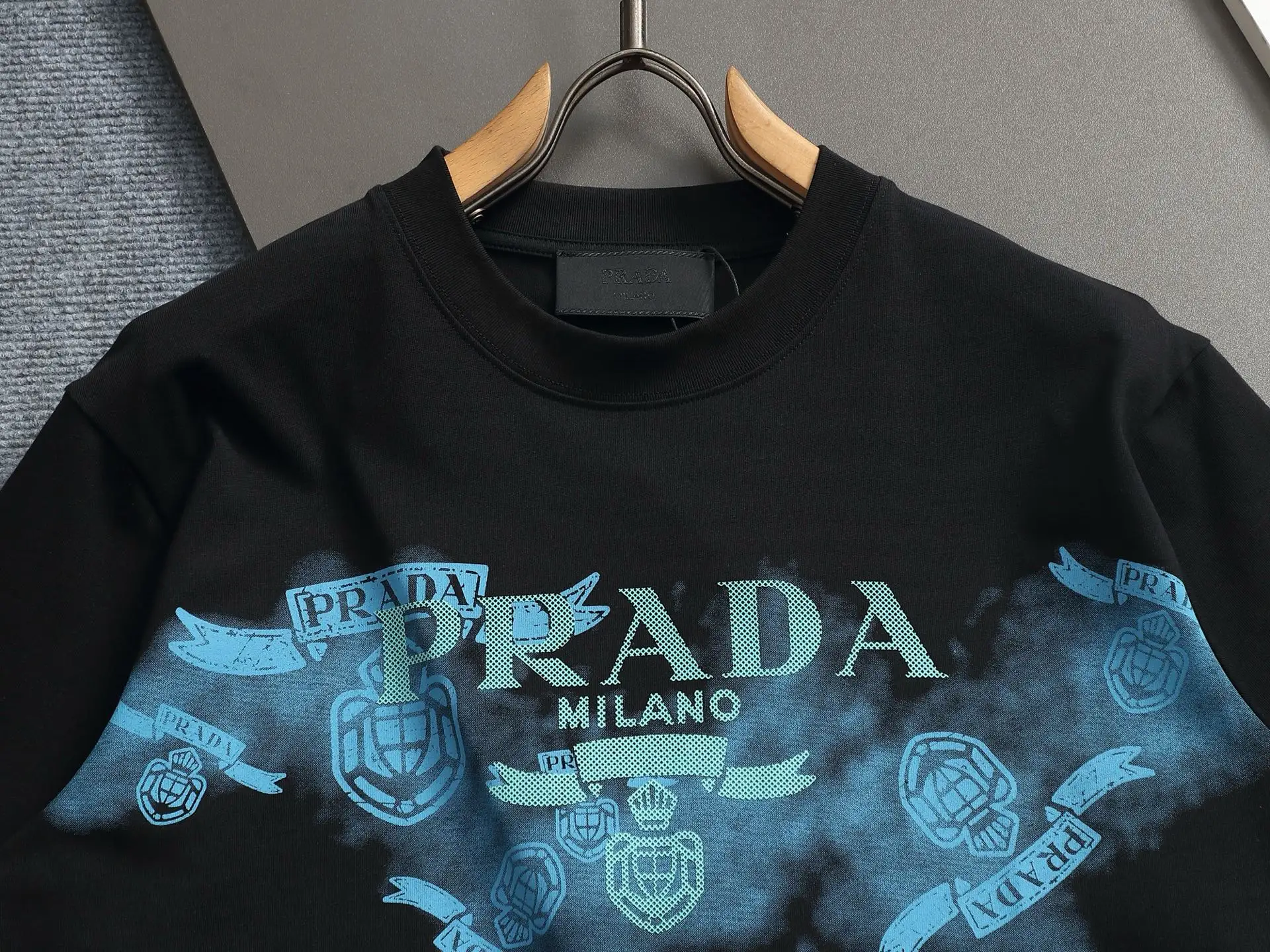 Logo Graphic Print Cotton T-Shirt D13513280 — view 3