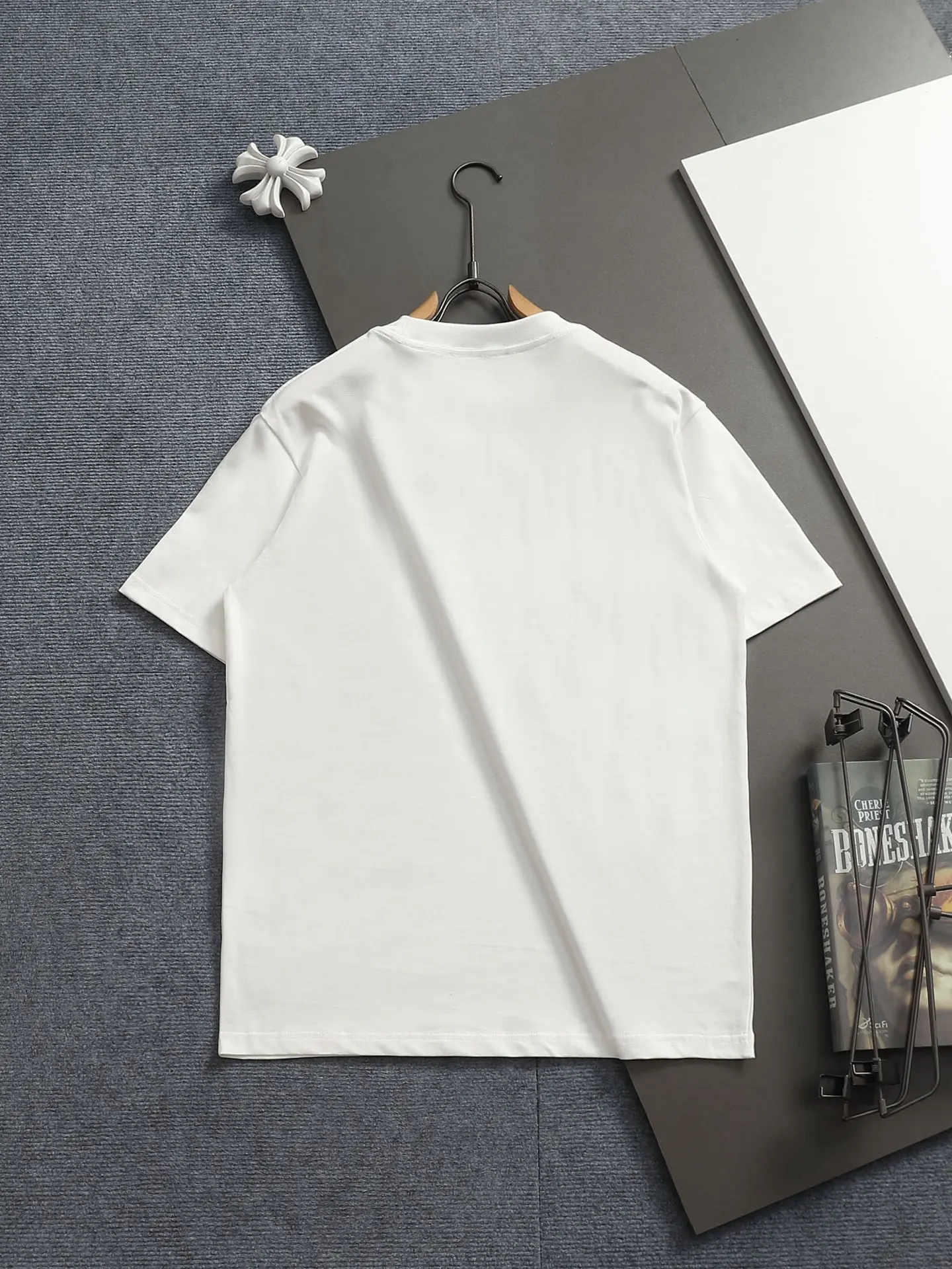 Logo Graphic Print Cotton T-Shirt D13513281 — view 2