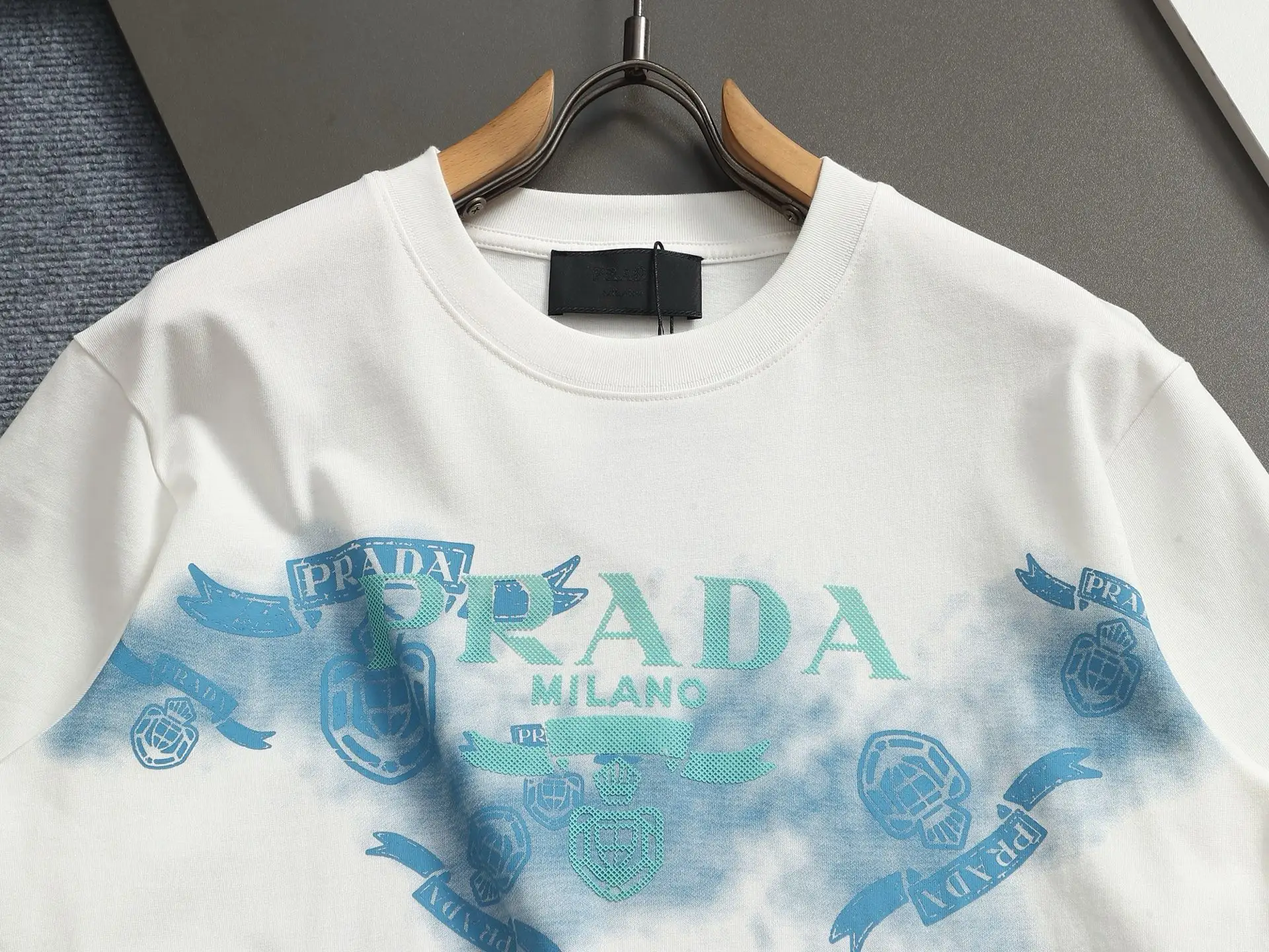 Logo Graphic Print Cotton T-Shirt D13513281 — view 3
