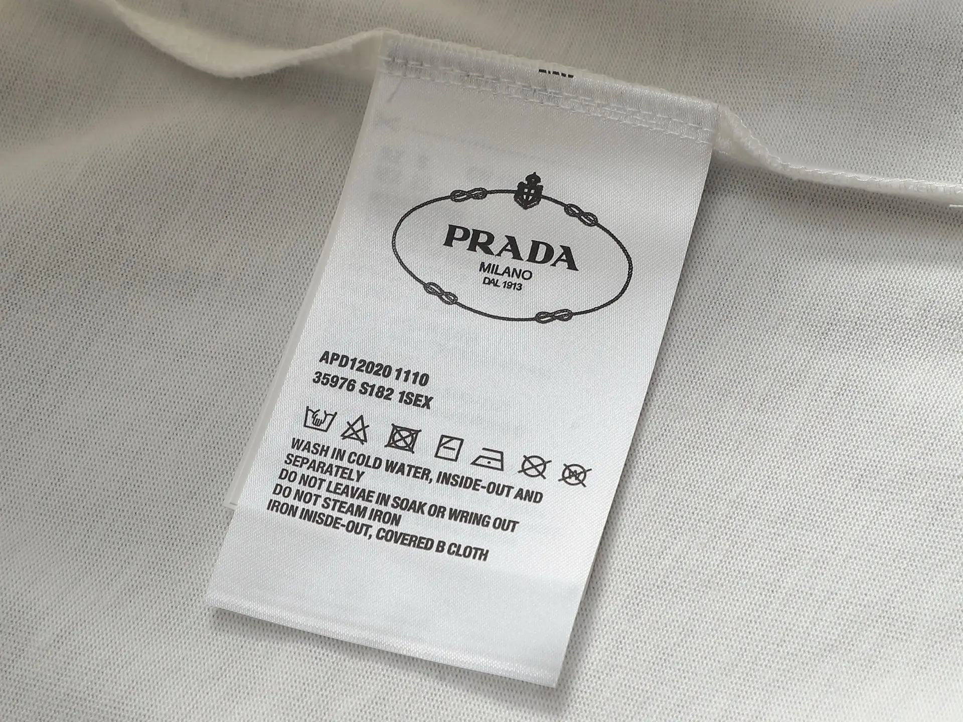 Logo Graphic Print Cotton T-Shirt D13513281 — view 9