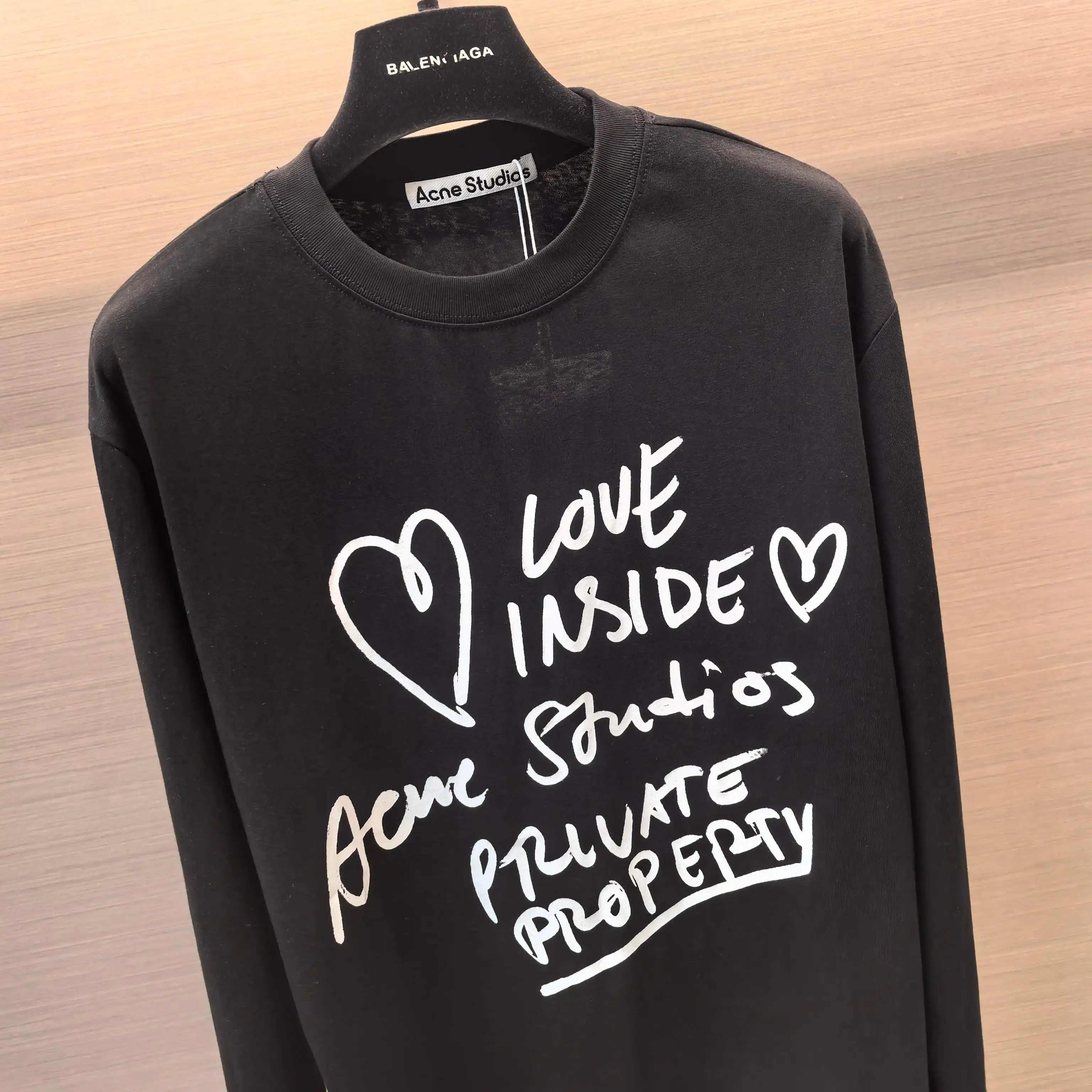 Love Inside Slogan Long-Sleeve T-Shirt D14022440 — view 4