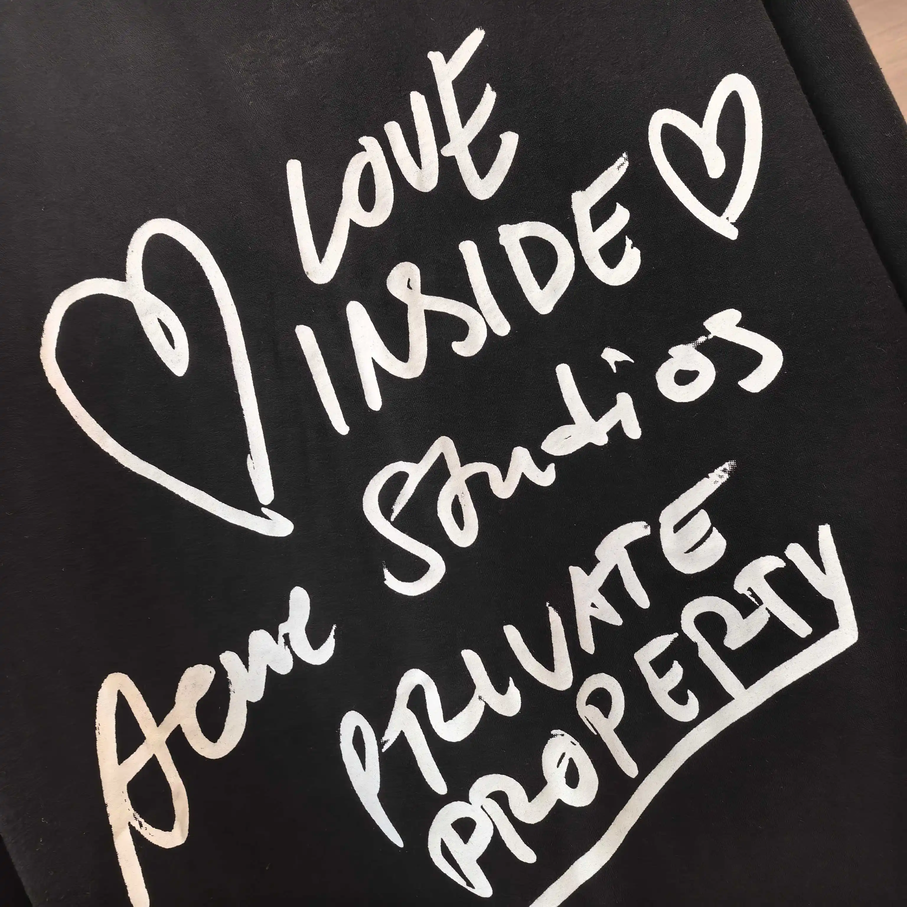 Love Inside Slogan Long-Sleeve T-Shirt D14022440 — view 6