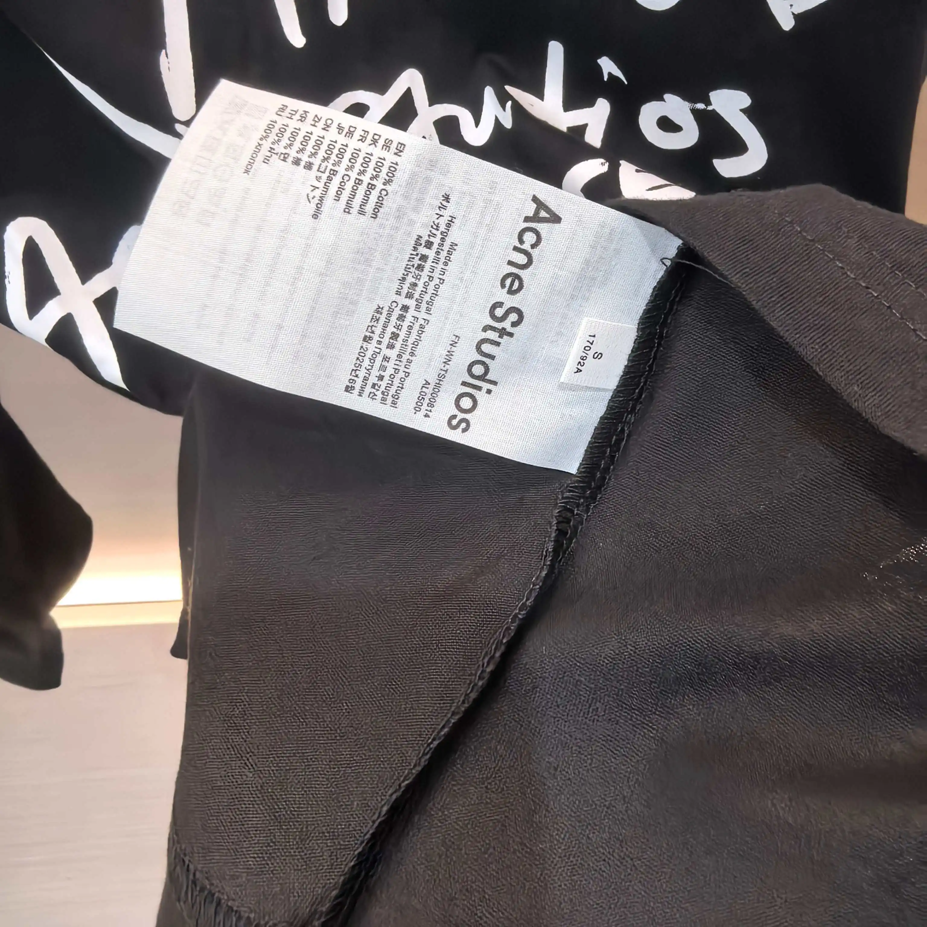 Love Inside Slogan Long-Sleeve T-Shirt D14022440 — view 8