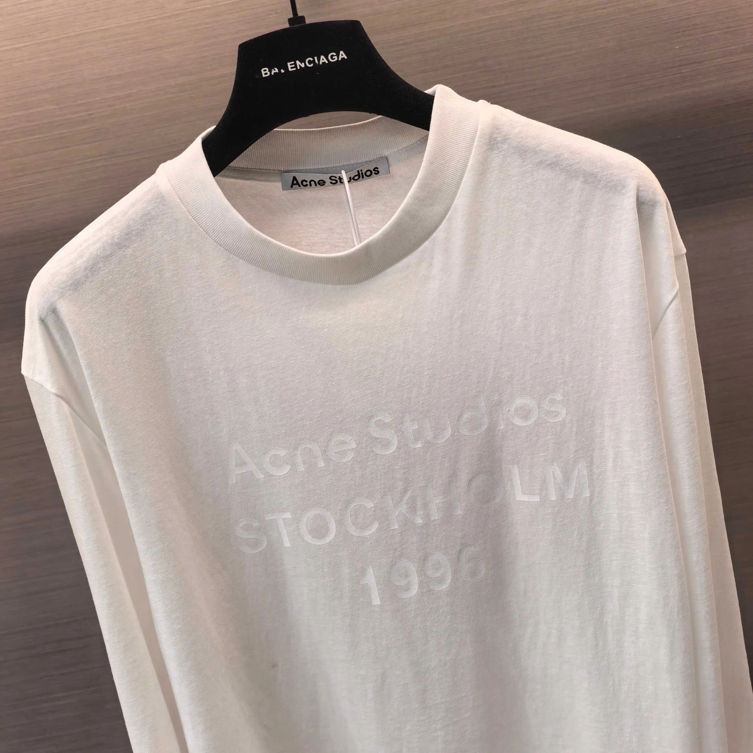 1996 Logo-Embossed Linen-Blend T-Shirt D14022459 — view 4