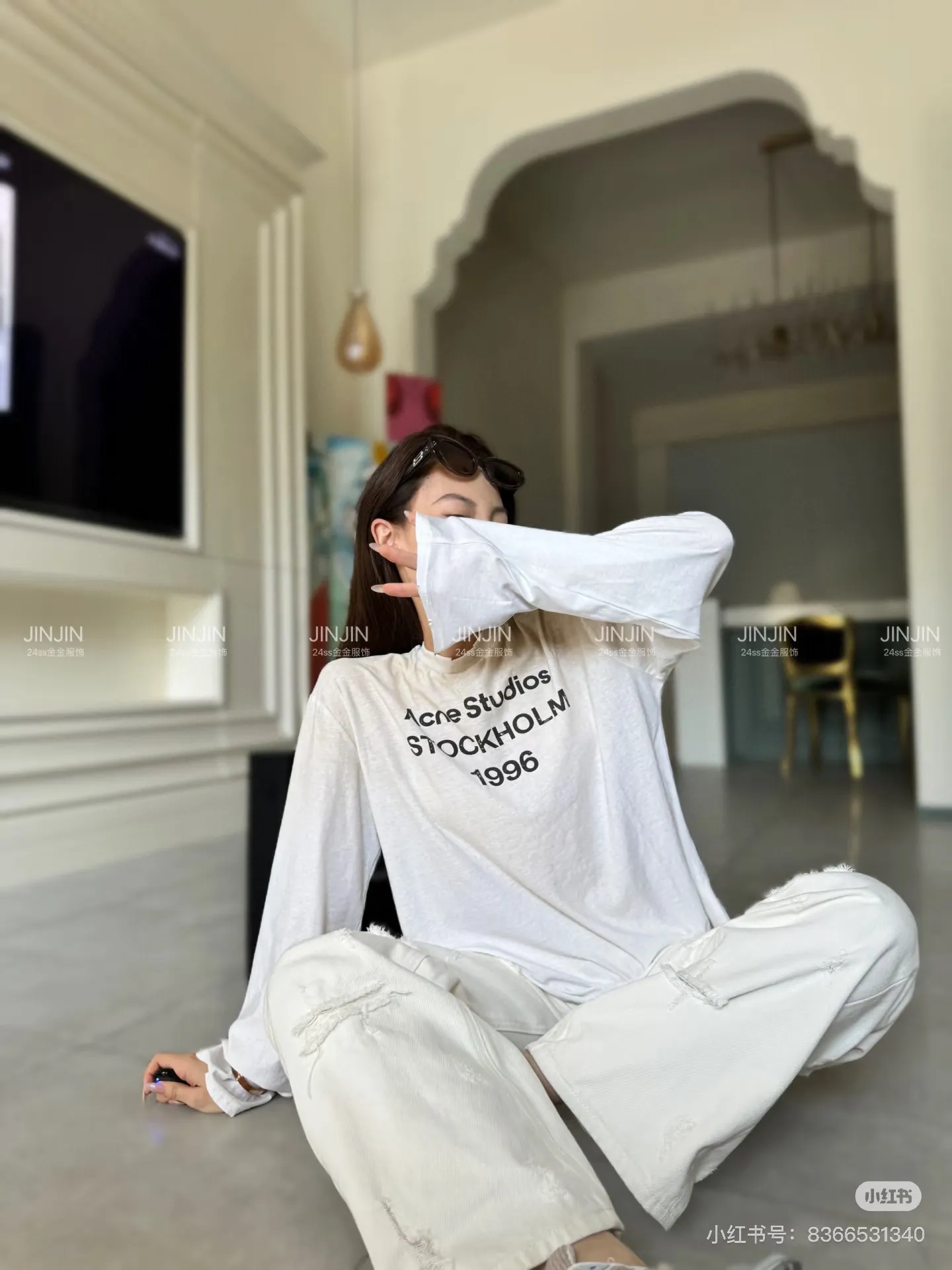 1996 Logo Distressed Long-Sleeve T-Shirt D14022536 — view 5