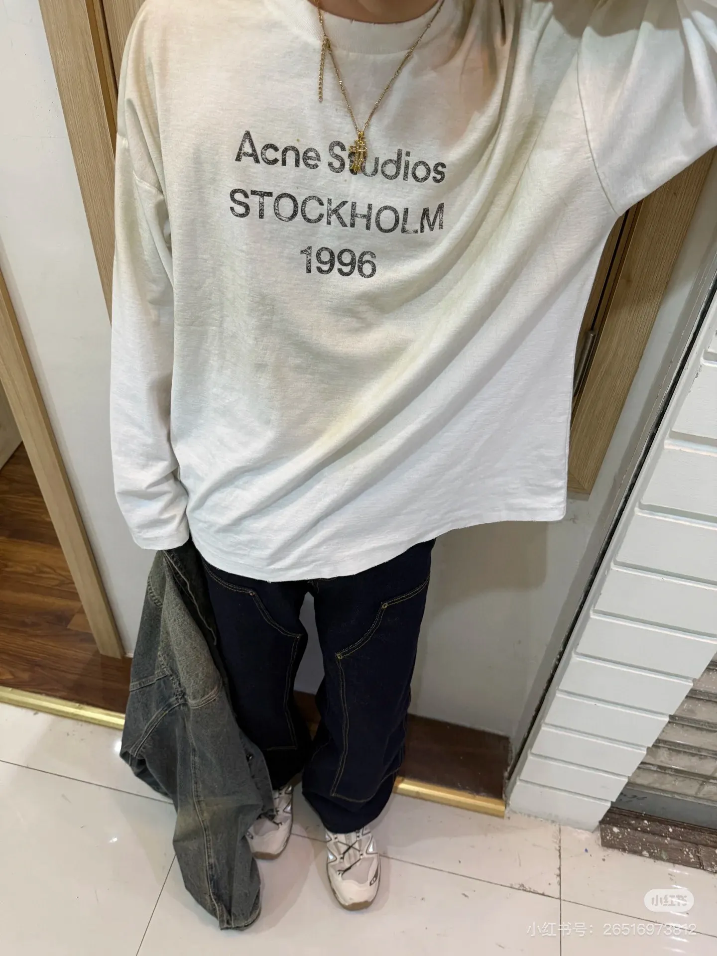 1996 Logo Distressed Long-Sleeve T-Shirt D14022536 — view 7