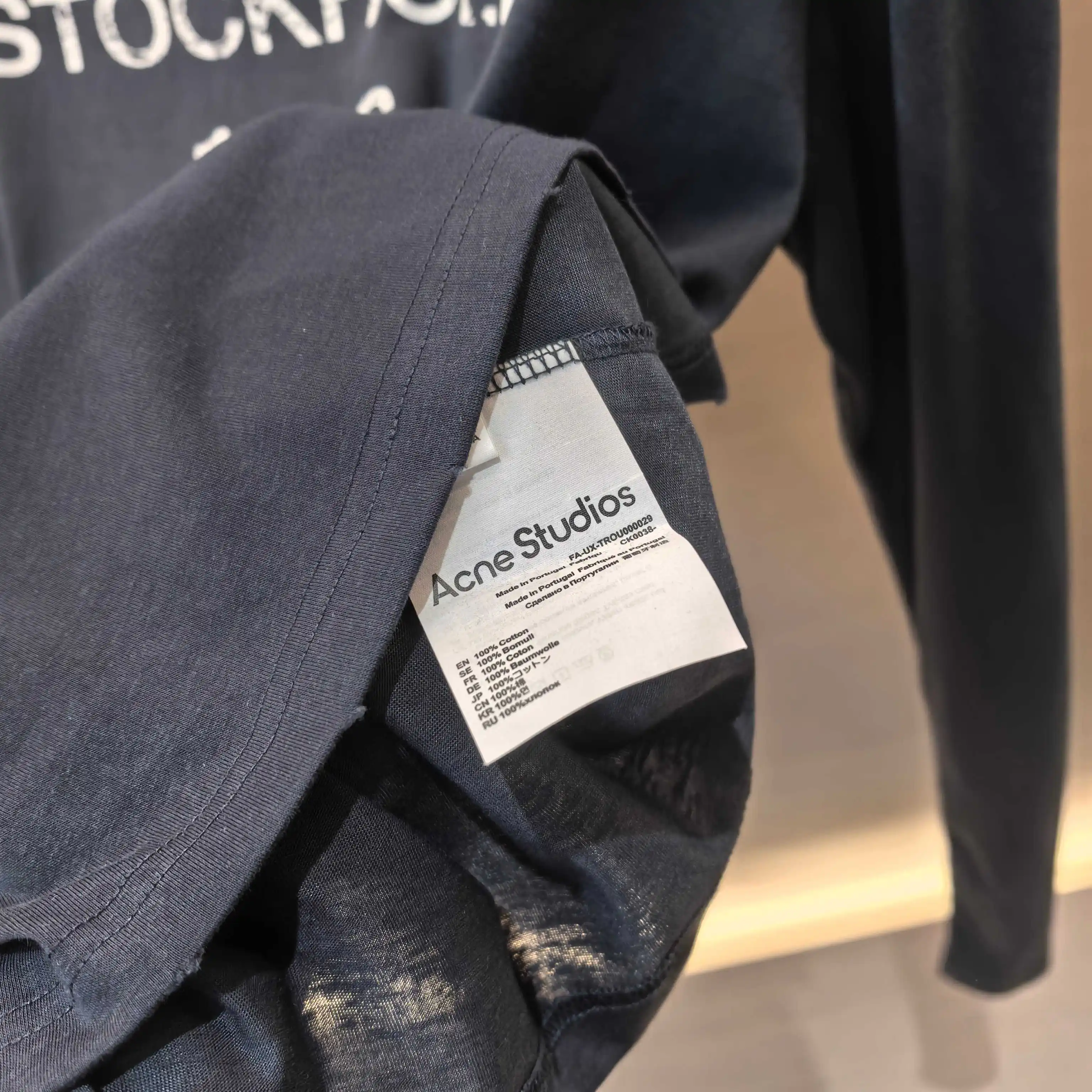 1996 Logo Long-Sleeve T-Shirt D14022521 — view 8