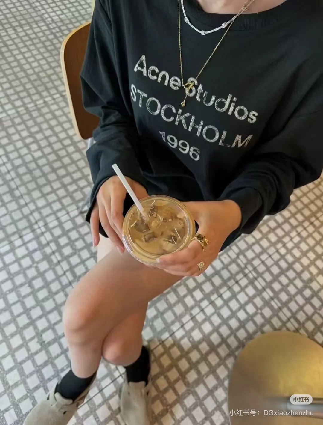 1996 Logo Distressed Long-Sleeve T-Shirt D14022529