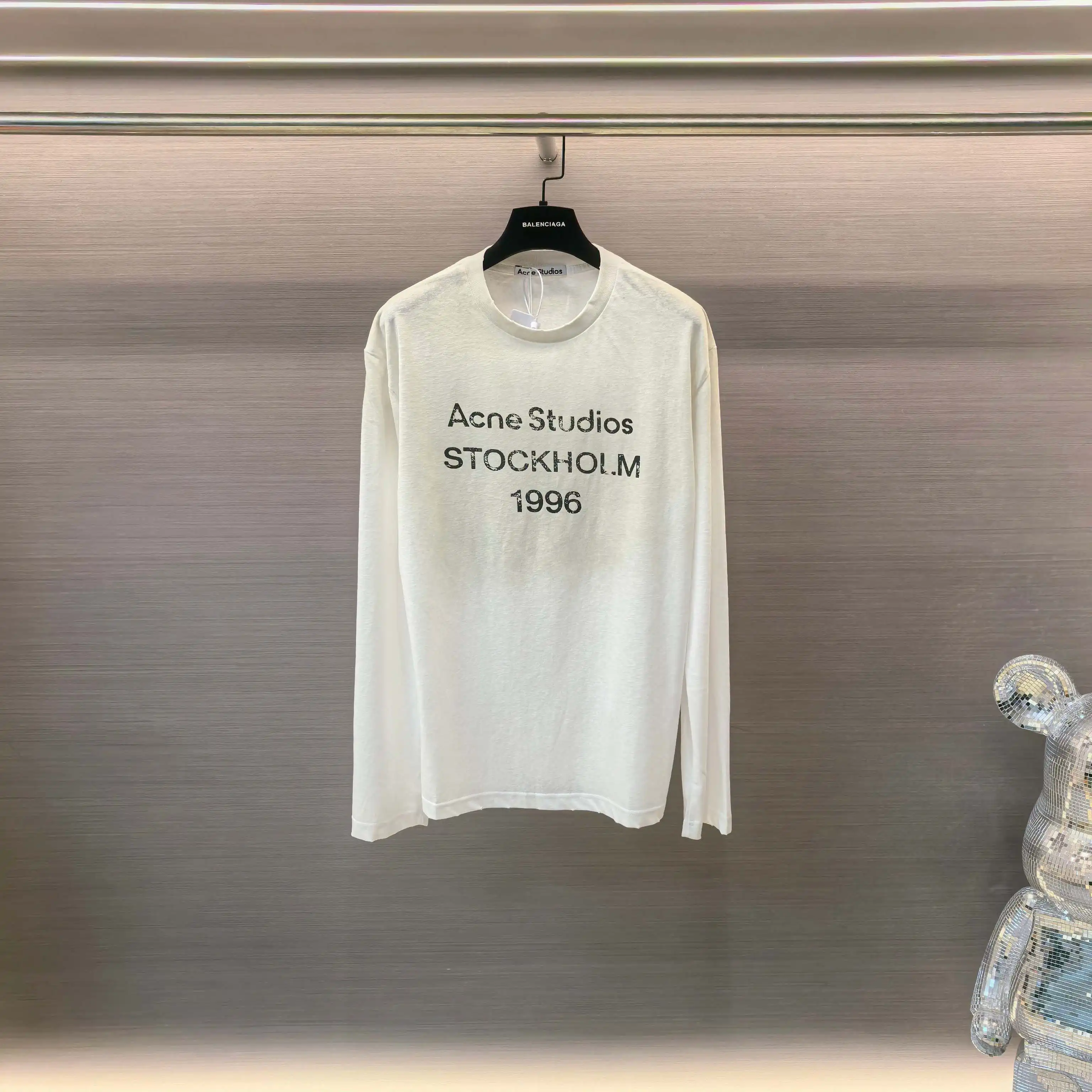 1996 Logo Long-Sleeve T-Shirt D14022535 — view 2