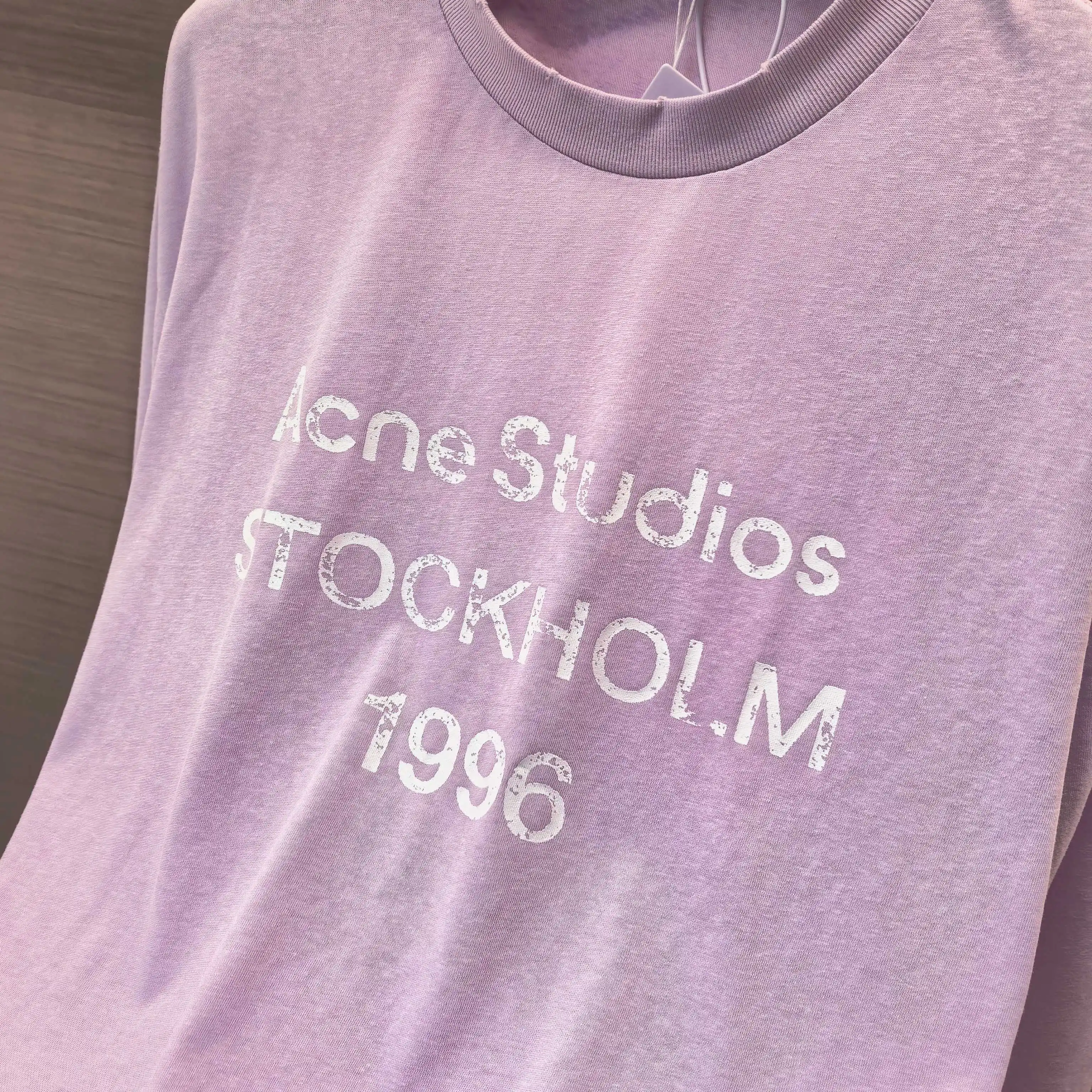 1996 Logo Distressed Long-Sleeve T-Shirt D14022540 — view 5