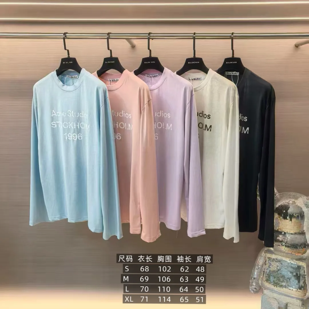 1996 Logo Distressed Long-Sleeve T-Shirt D14022540 — view 9