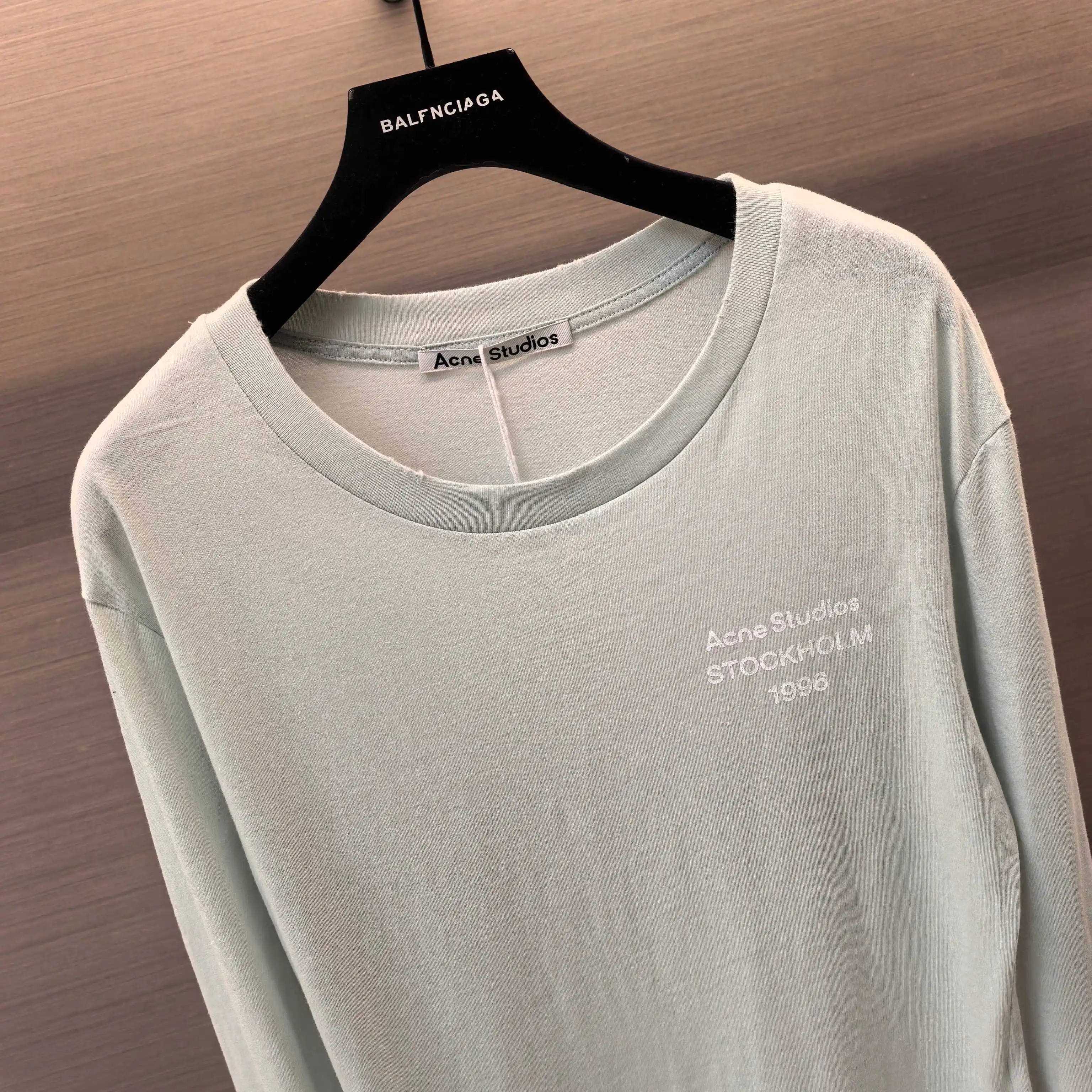 1996 Logo Print Long-Sleeve T-Shirt D14022542 — view 4
