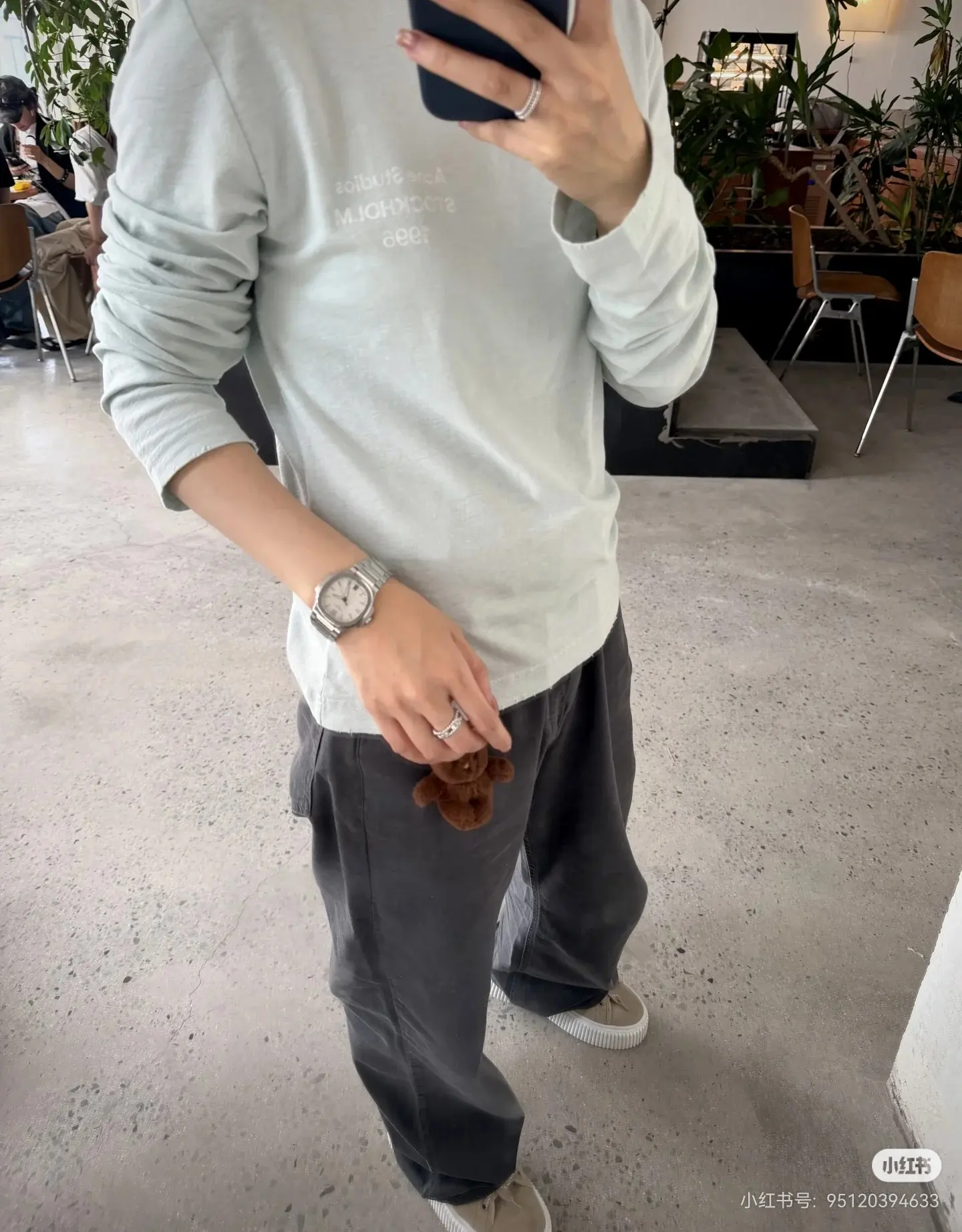 Logo-Print Long-Sleeved T-Shirt D14022543 — view 4