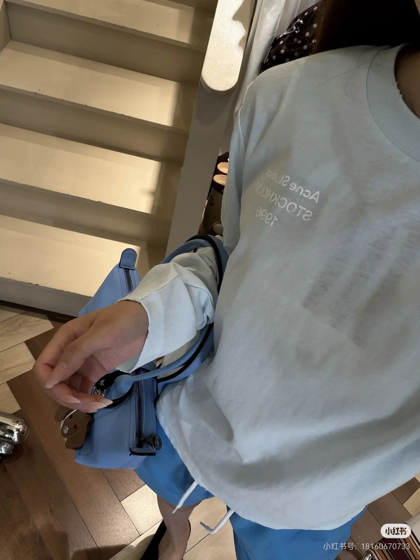 Logo-Print Long-Sleeved T-Shirt D14022543 — view 8
