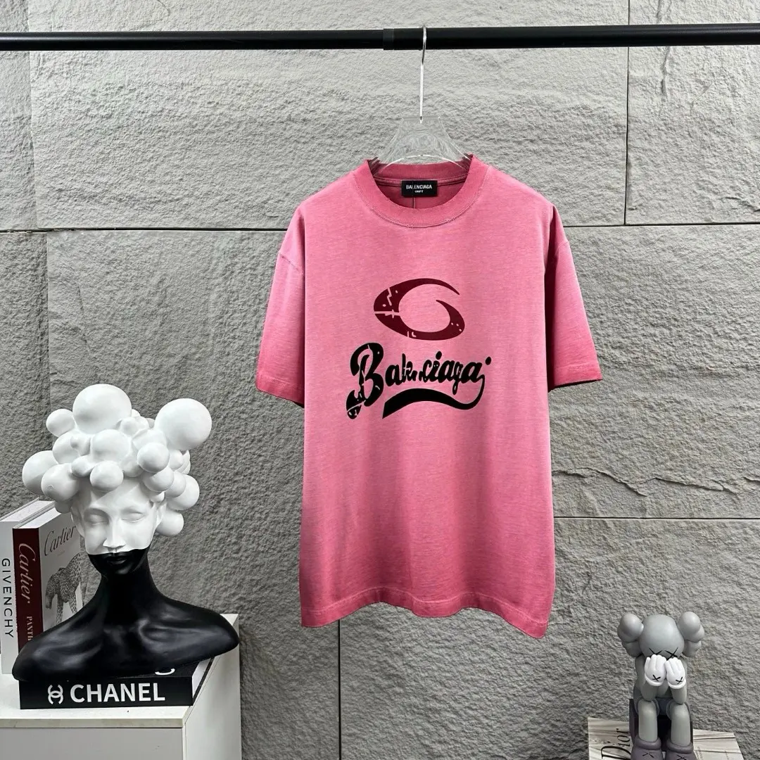 Logo Flocked Distressed Cotton T-Shirt D14512082