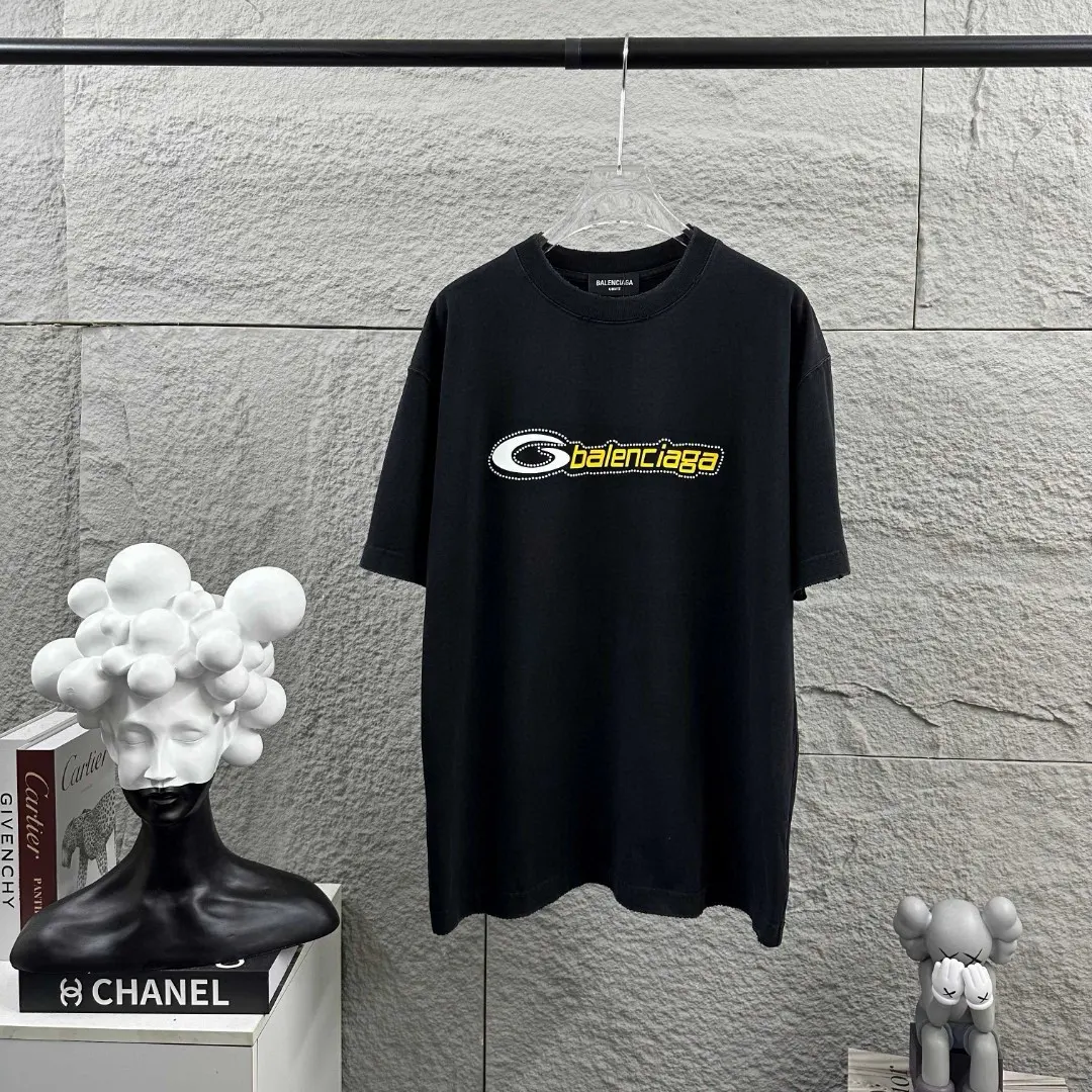 Logo Embellished Distressed Cotton T-Shirt D14512079