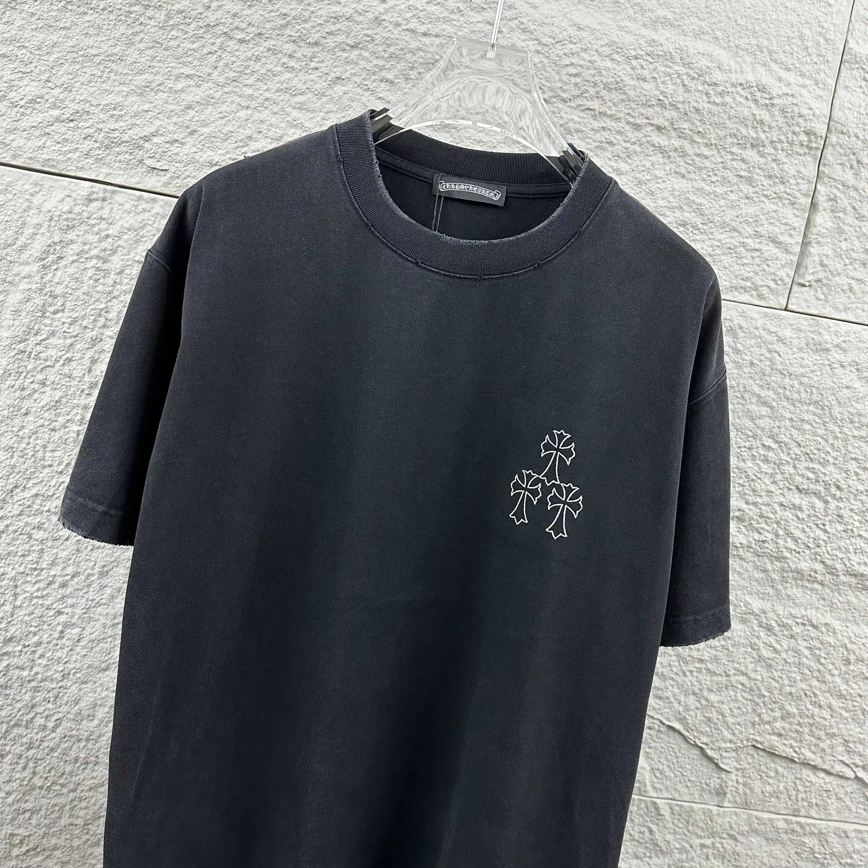 Distressed Graphic Print Cotton T-Shirt D14512097 — view 3