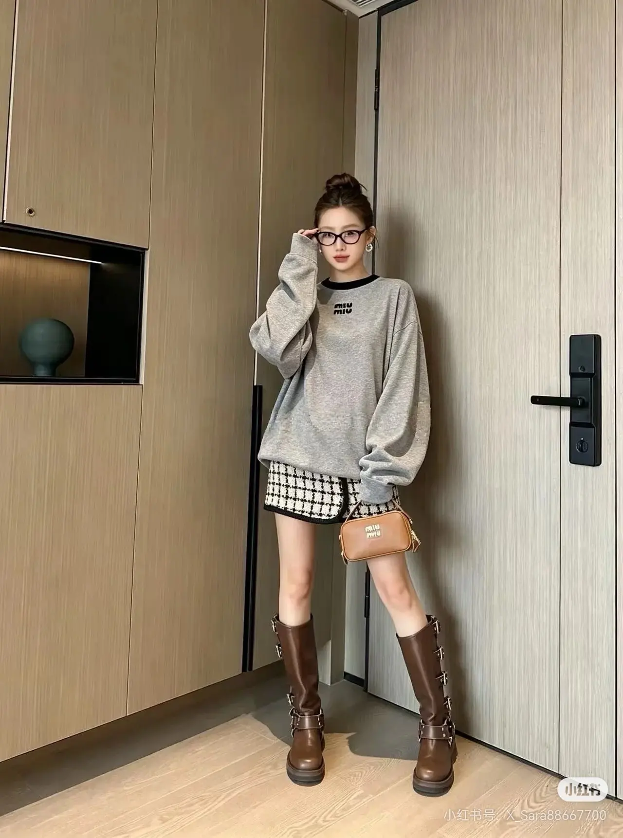 Logo Embroidered Long-Sleeve T-Shirt D14522377 — view 5