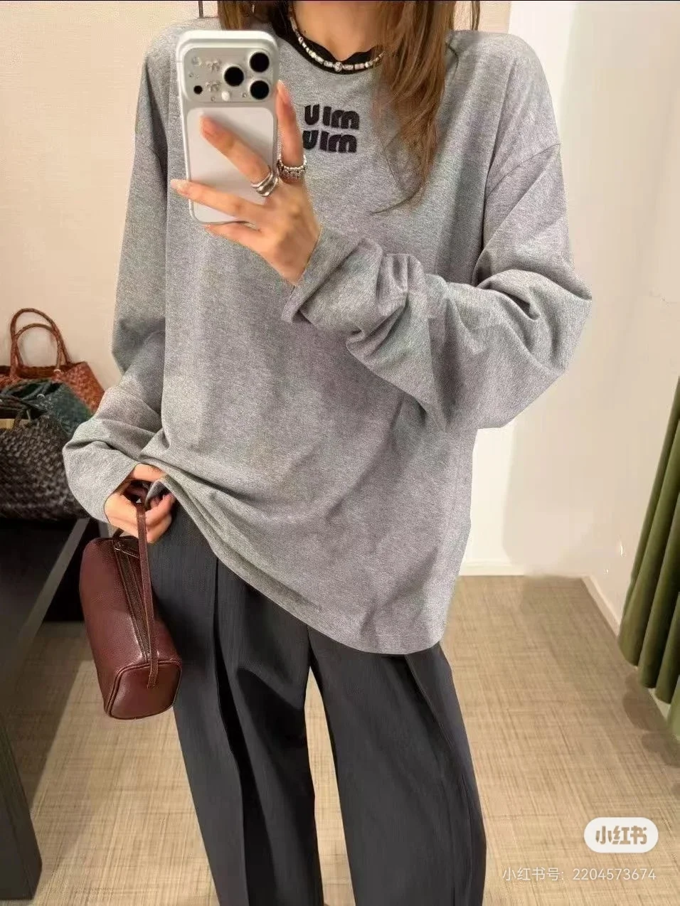 Logo Embroidered Long-Sleeve T-Shirt D14522377 — view 8