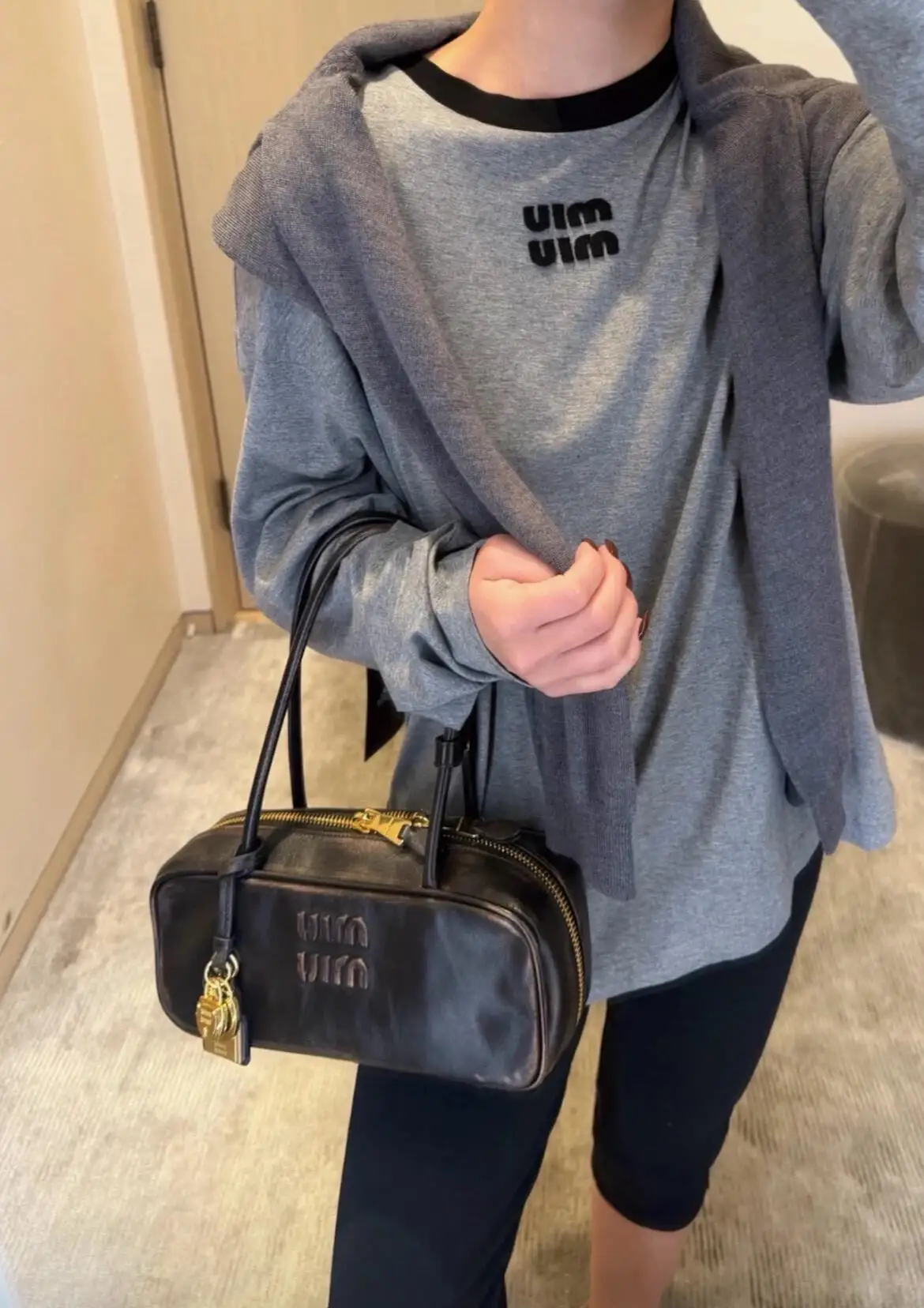 Logo Embroidered Long-Sleeve T-Shirt D14522378