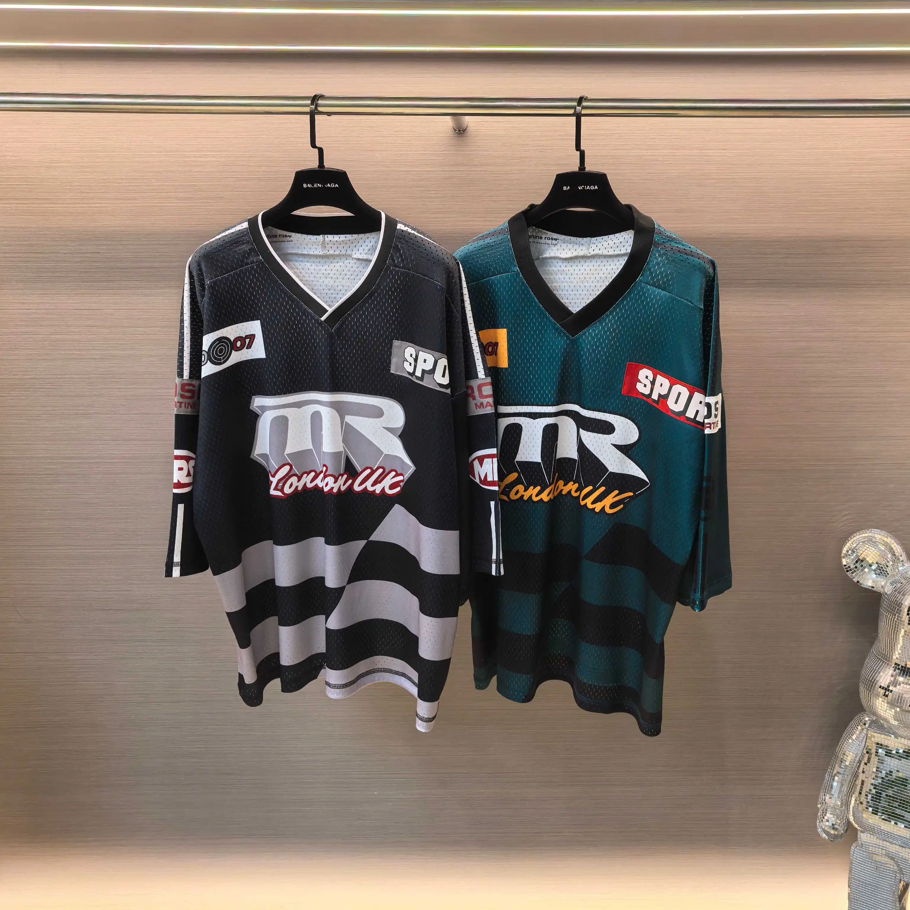 Oversized Logo-Print Mesh Football Jersey D14522493