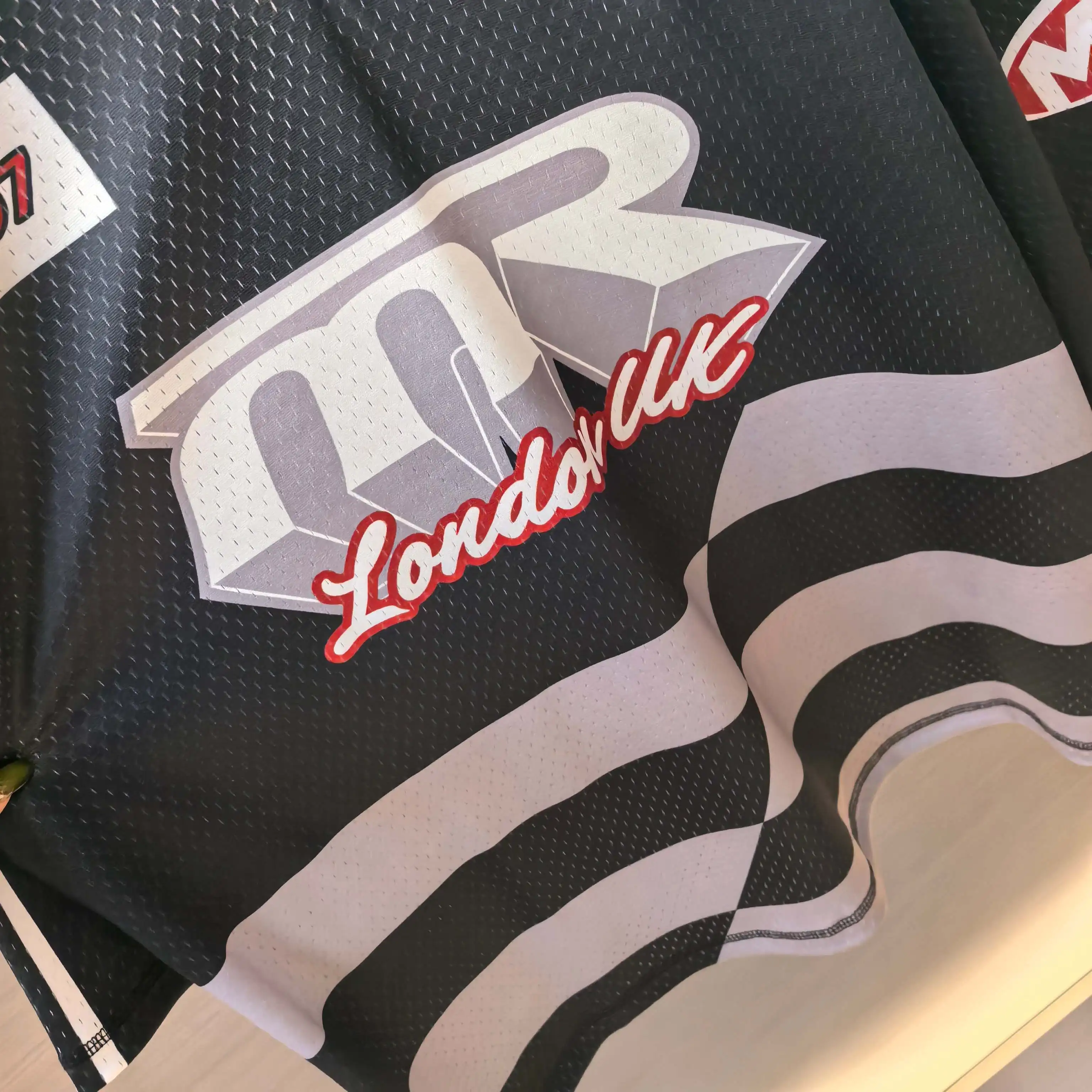 Oversized Logo-Print Mesh Football Jersey D14522493 — view 8