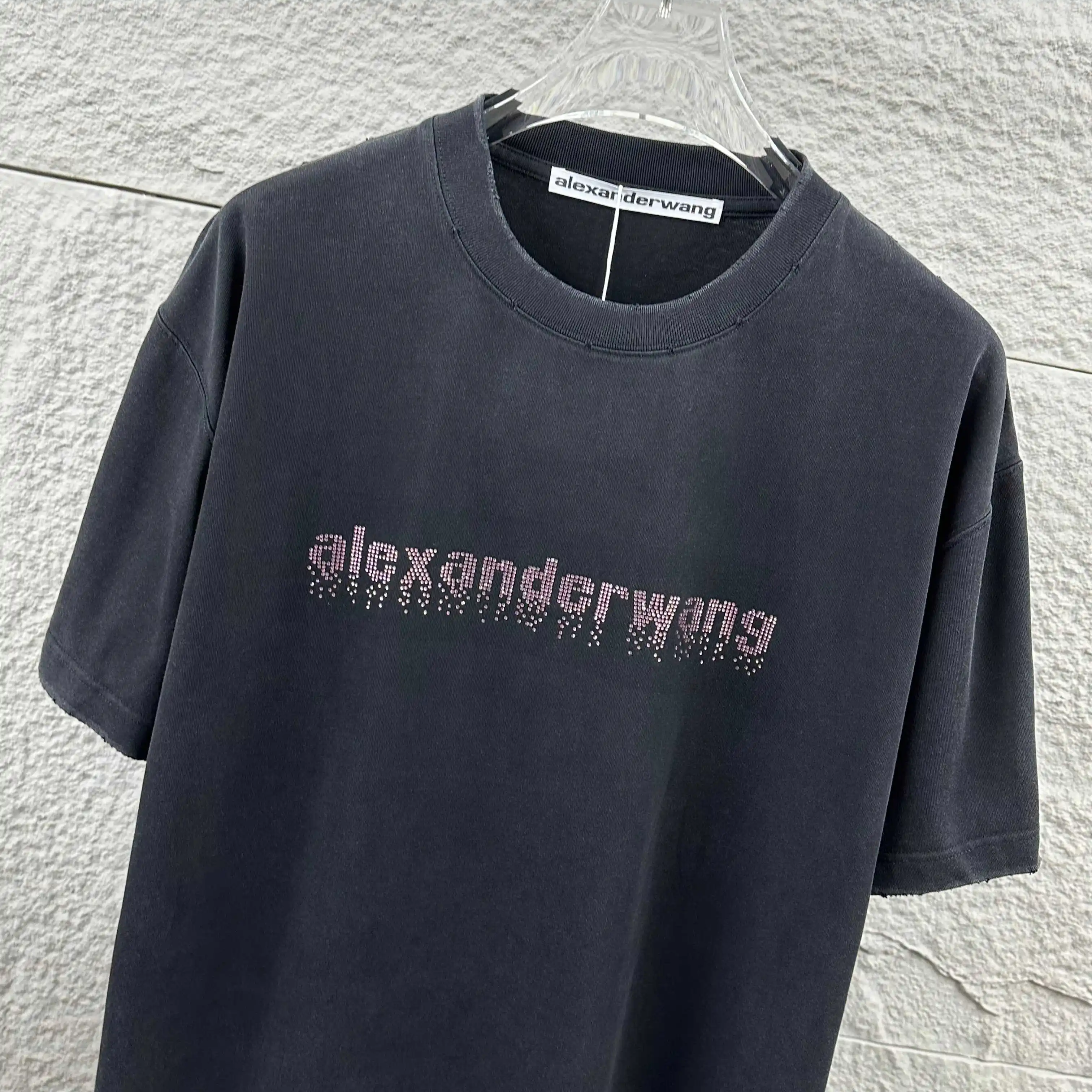 Hot-Fix Logo Distressed Cotton T-Shirt D14512089 — view 3