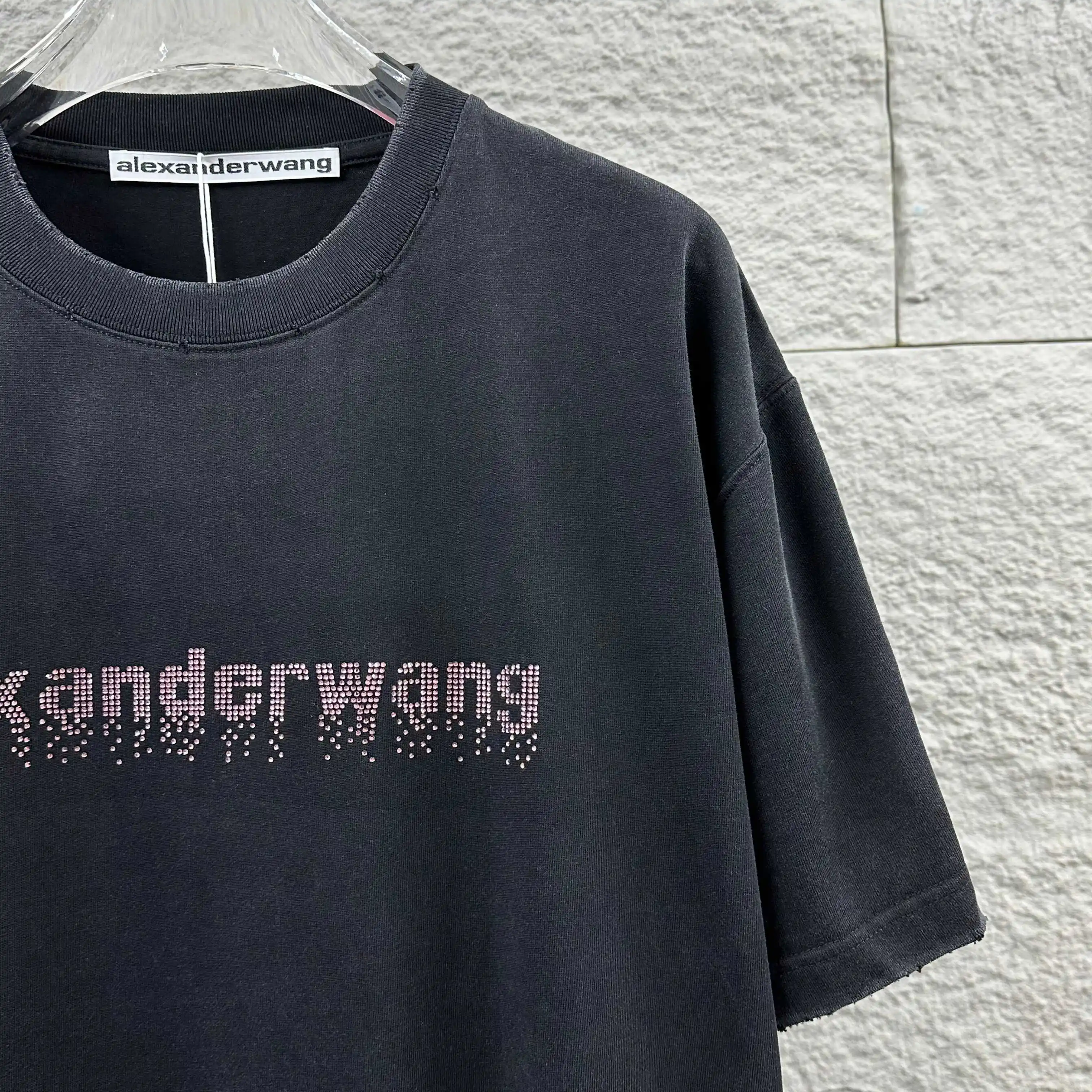 Hot-Fix Logo Distressed Cotton T-Shirt D14512089 — view 6
