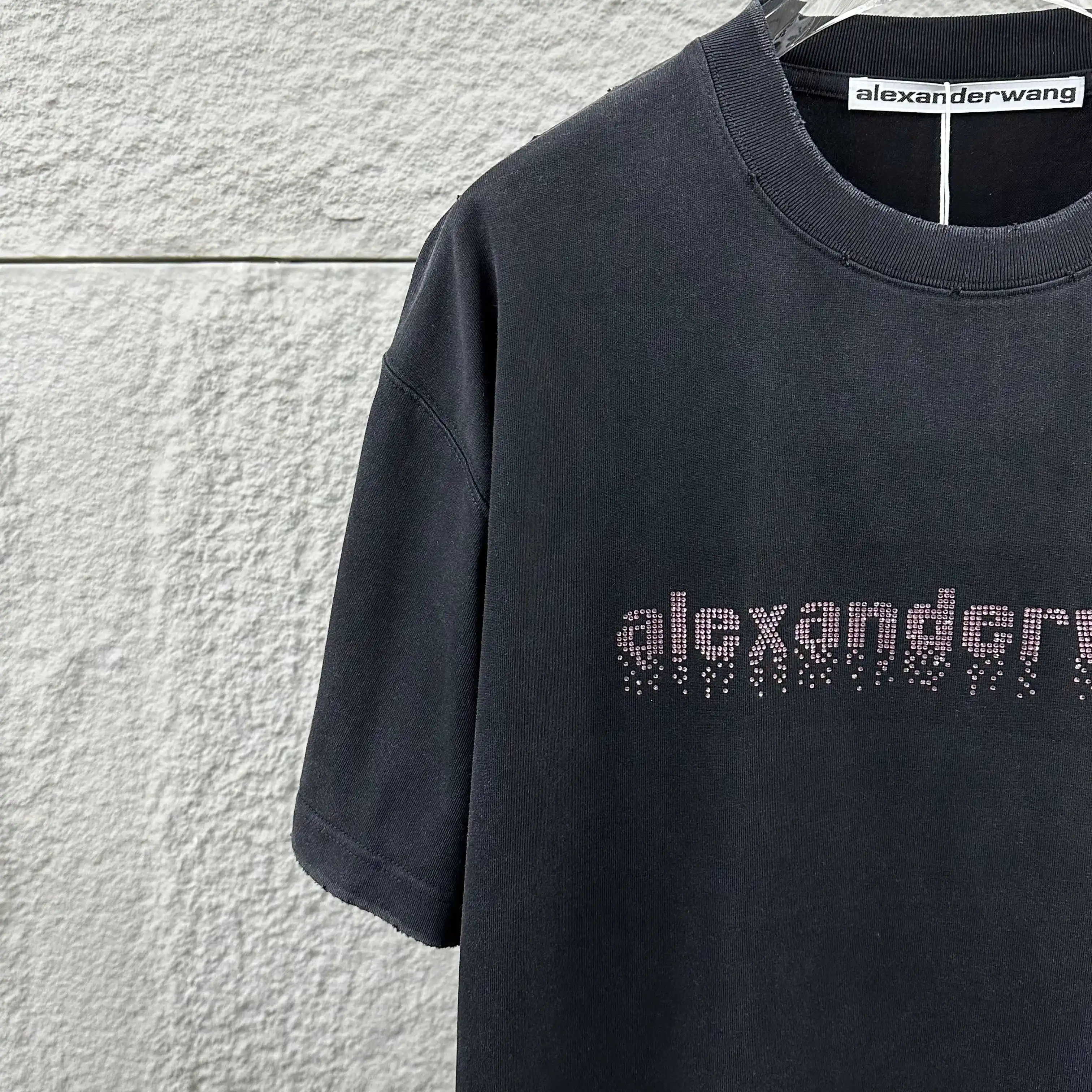 Hot-Fix Logo Distressed Cotton T-Shirt D14512089 — view 7