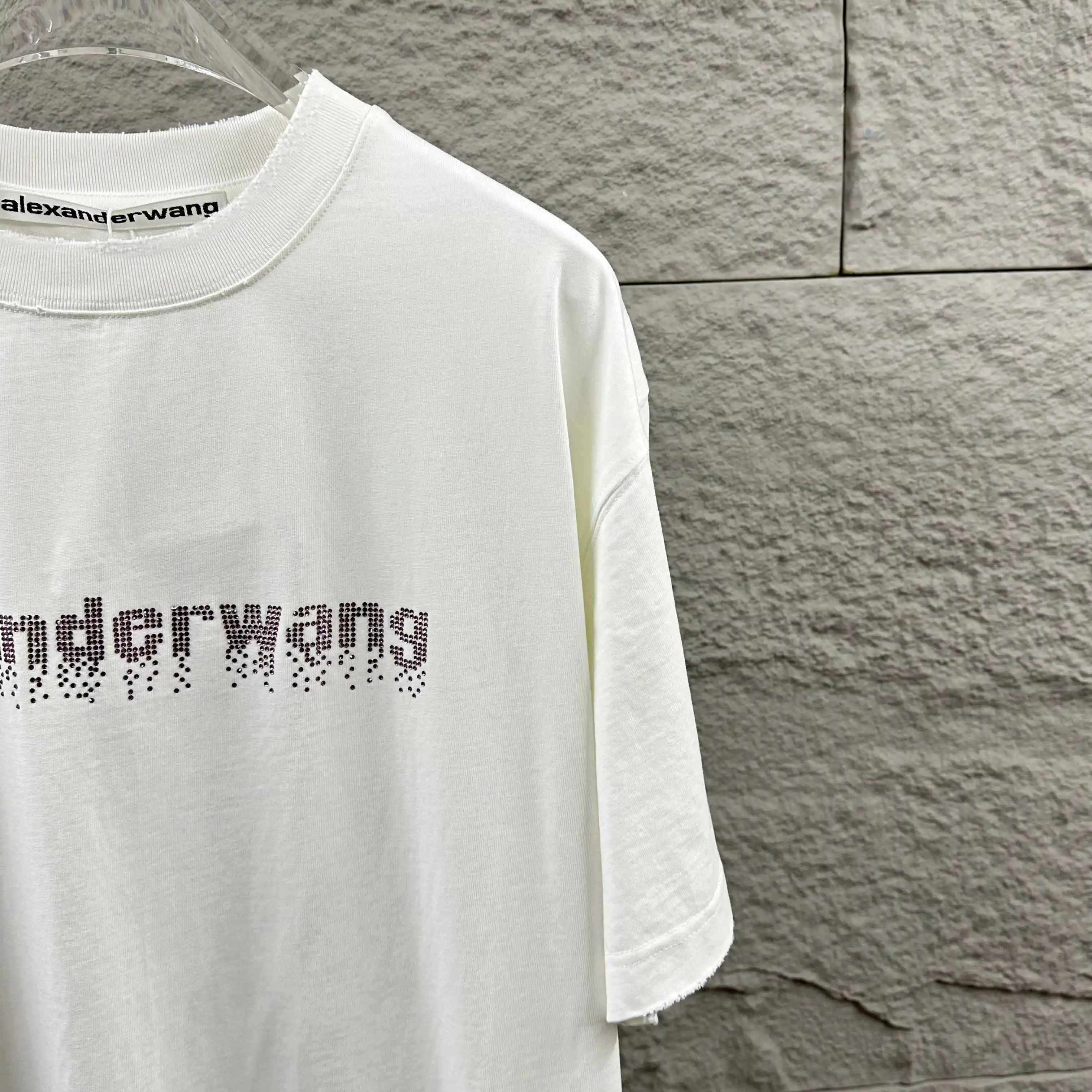 Hotfix Crystal Logo Distressed T-Shirt D14512088 — view 3