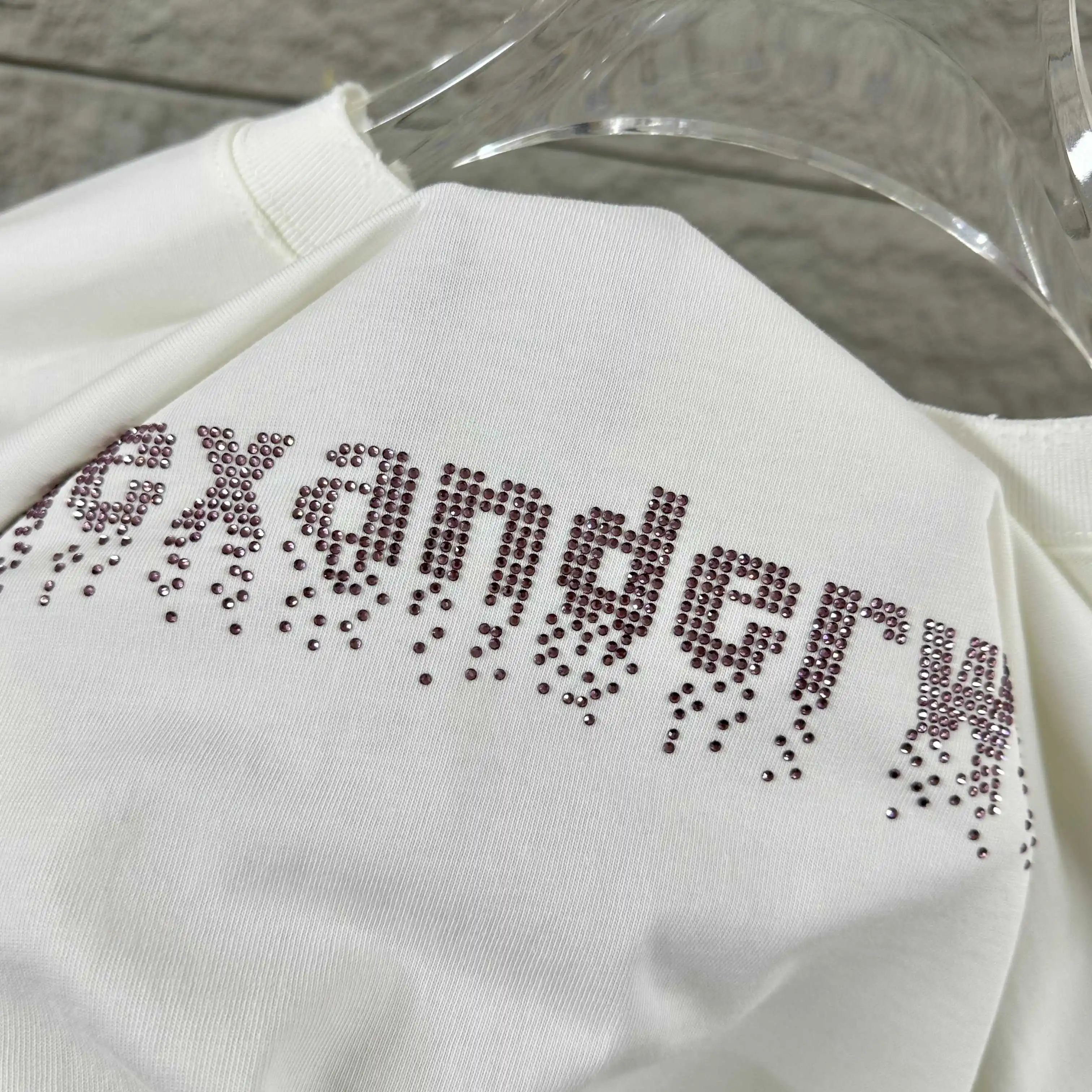 Hotfix Crystal Logo Distressed T-Shirt D14512088 — view 6