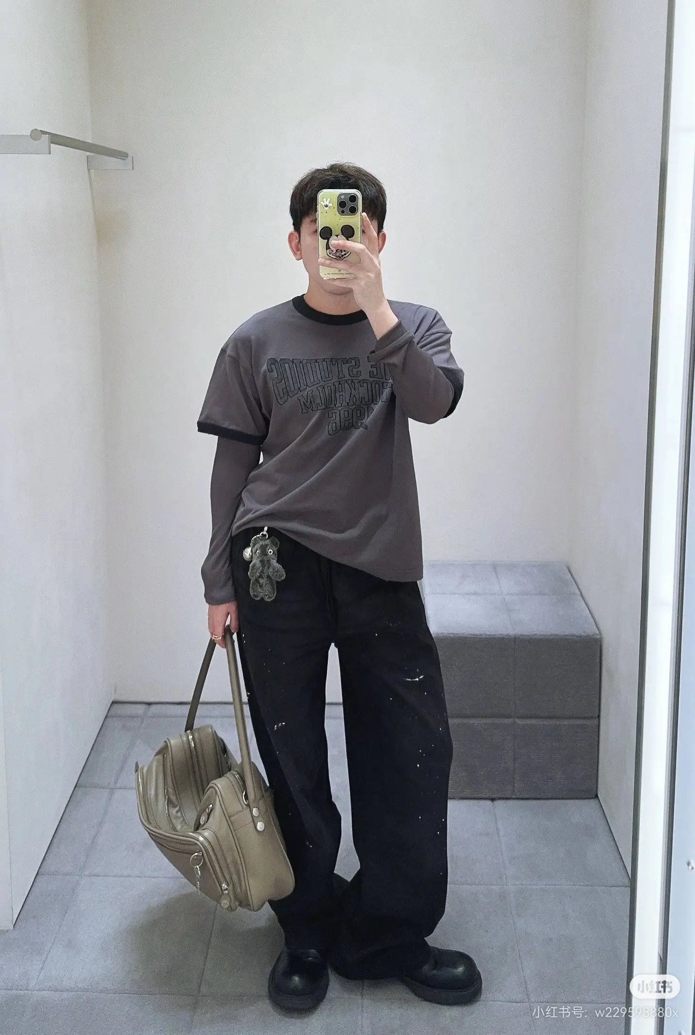 Layered Long-Sleeve Graphic T-Shirt D15022449 — view 6
