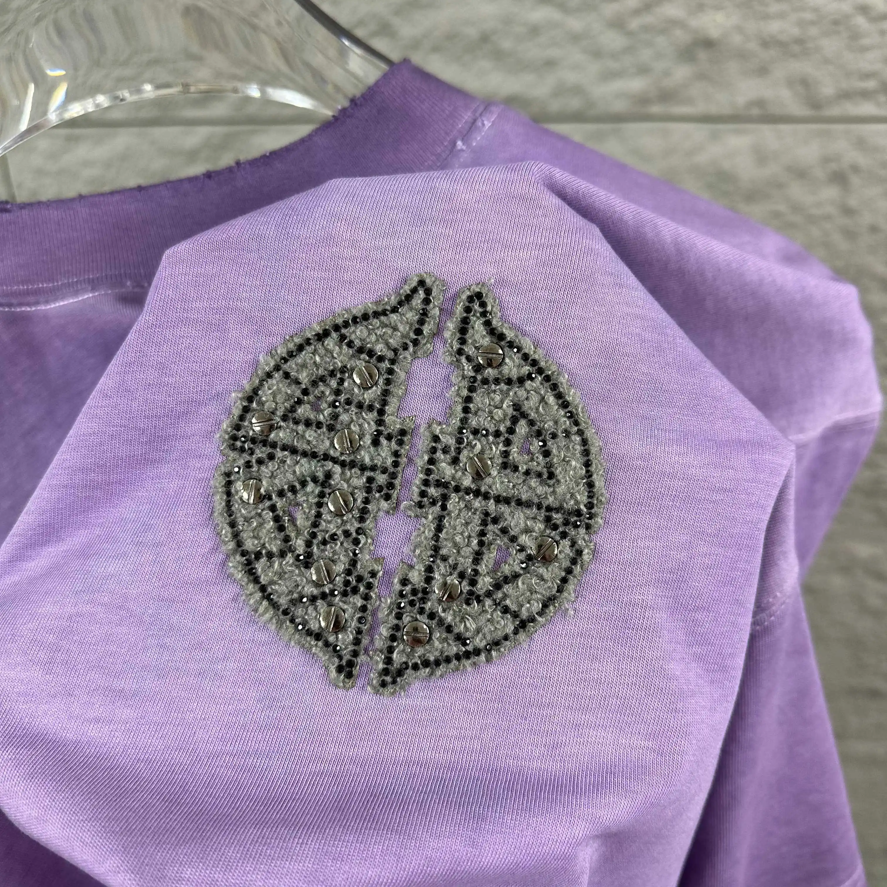 Distressed Rhinestone Logo Cotton T-Shirt D15012072 — view 3
