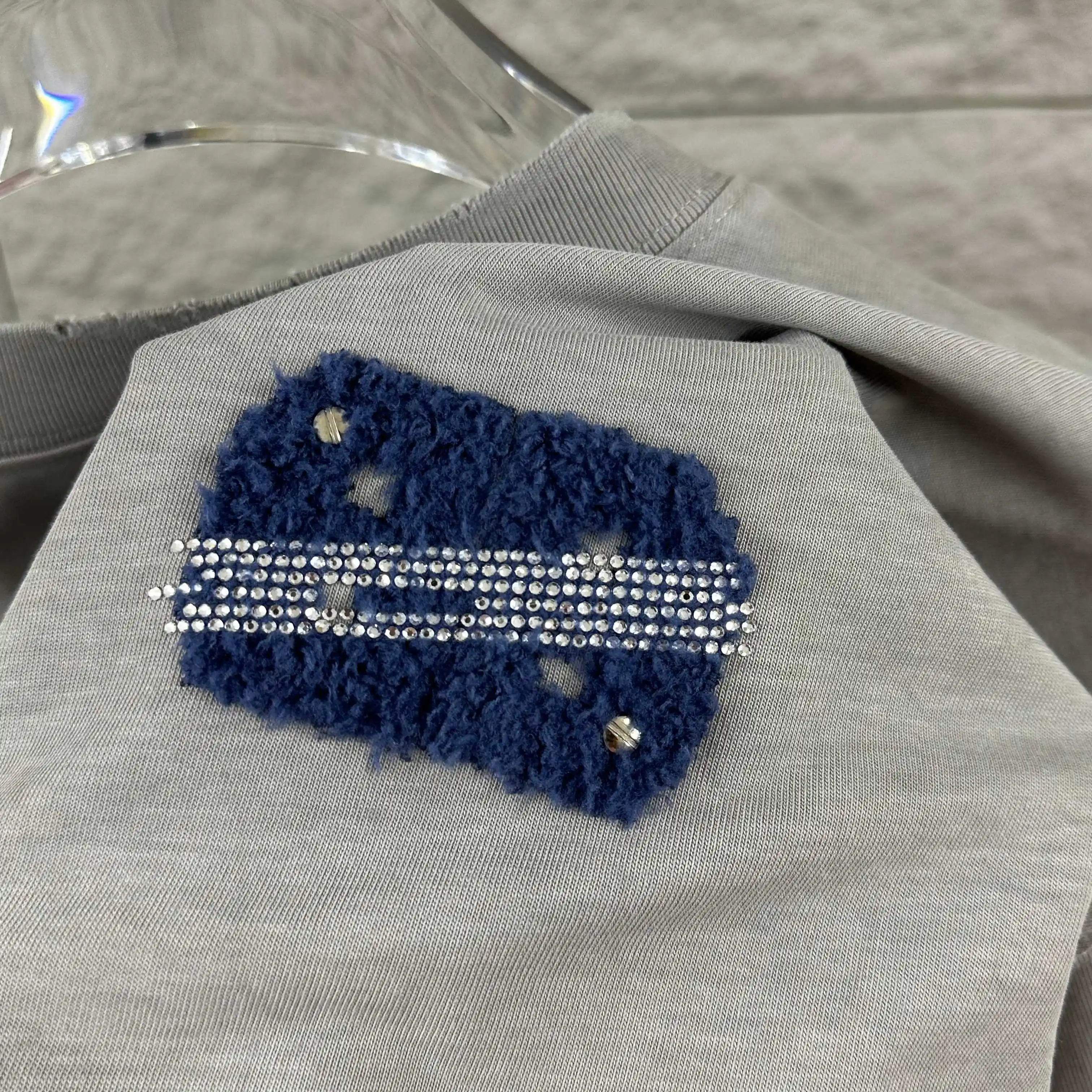 Distressed Logo Appliqué Cotton T-Shirt D15012068 — view 4
