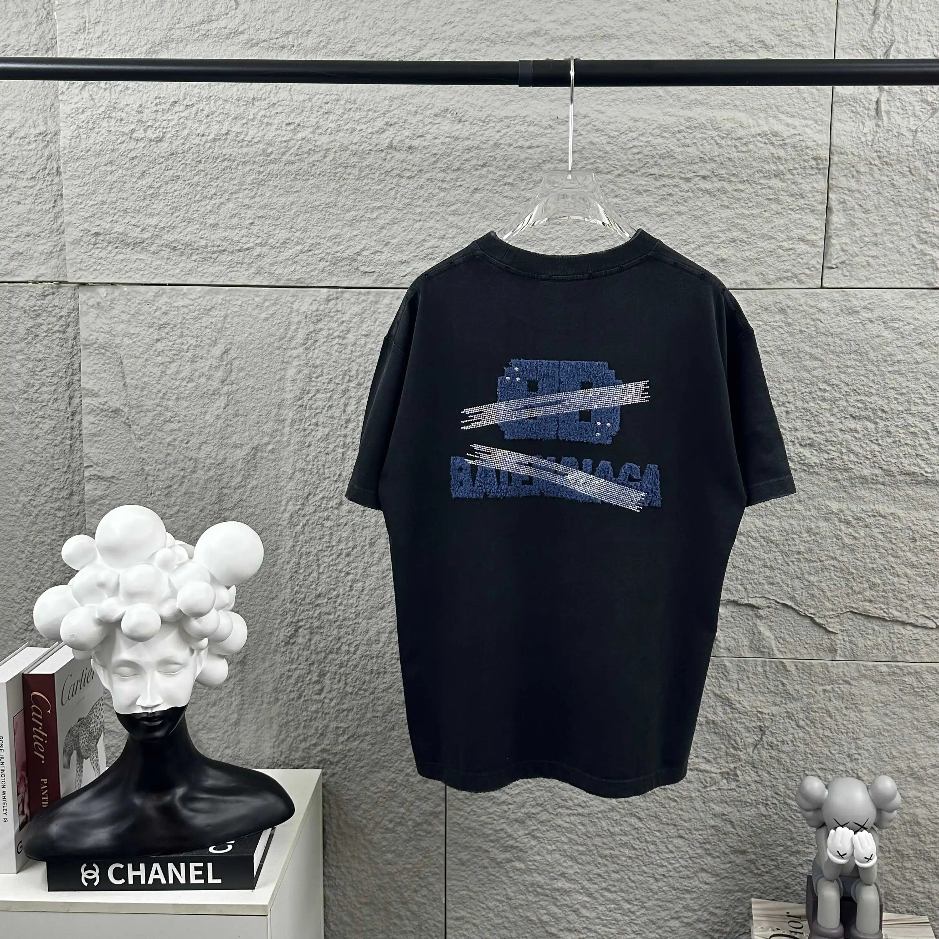 Embellished Distressed Cotton T-Shirt D15012066