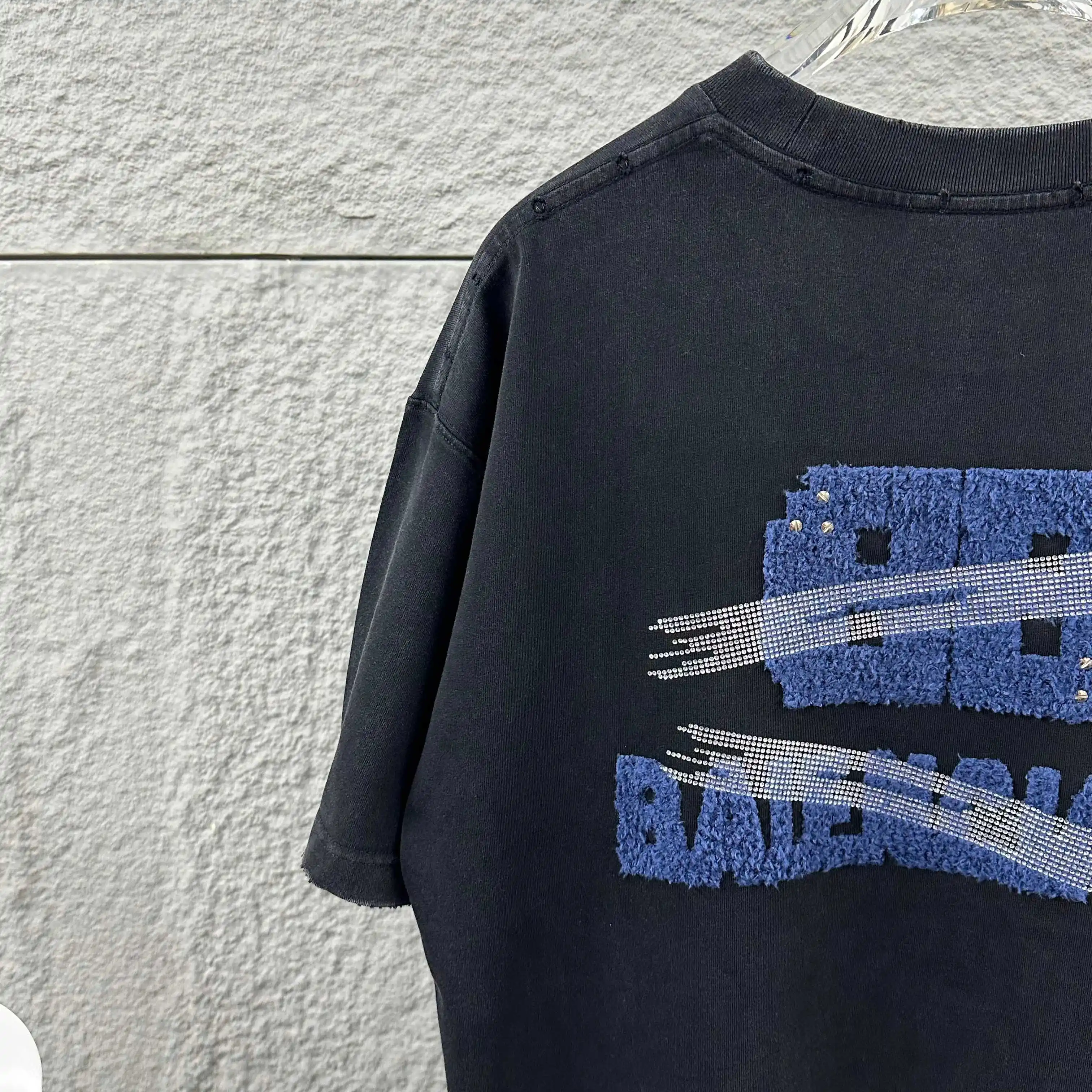 Embellished Distressed Cotton T-Shirt D15012066 — view 4
