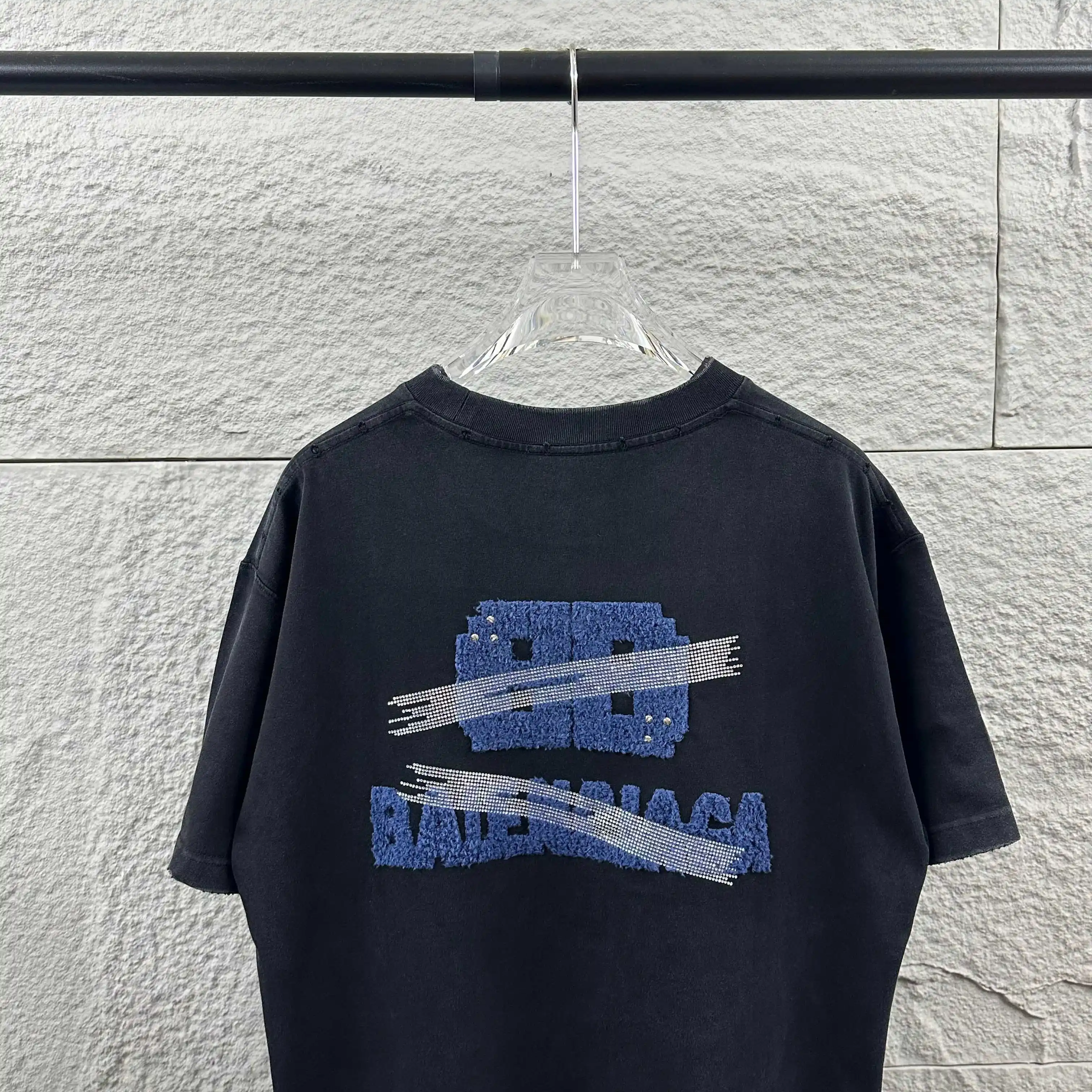 Embellished Distressed Cotton T-Shirt D15012066 — view 8