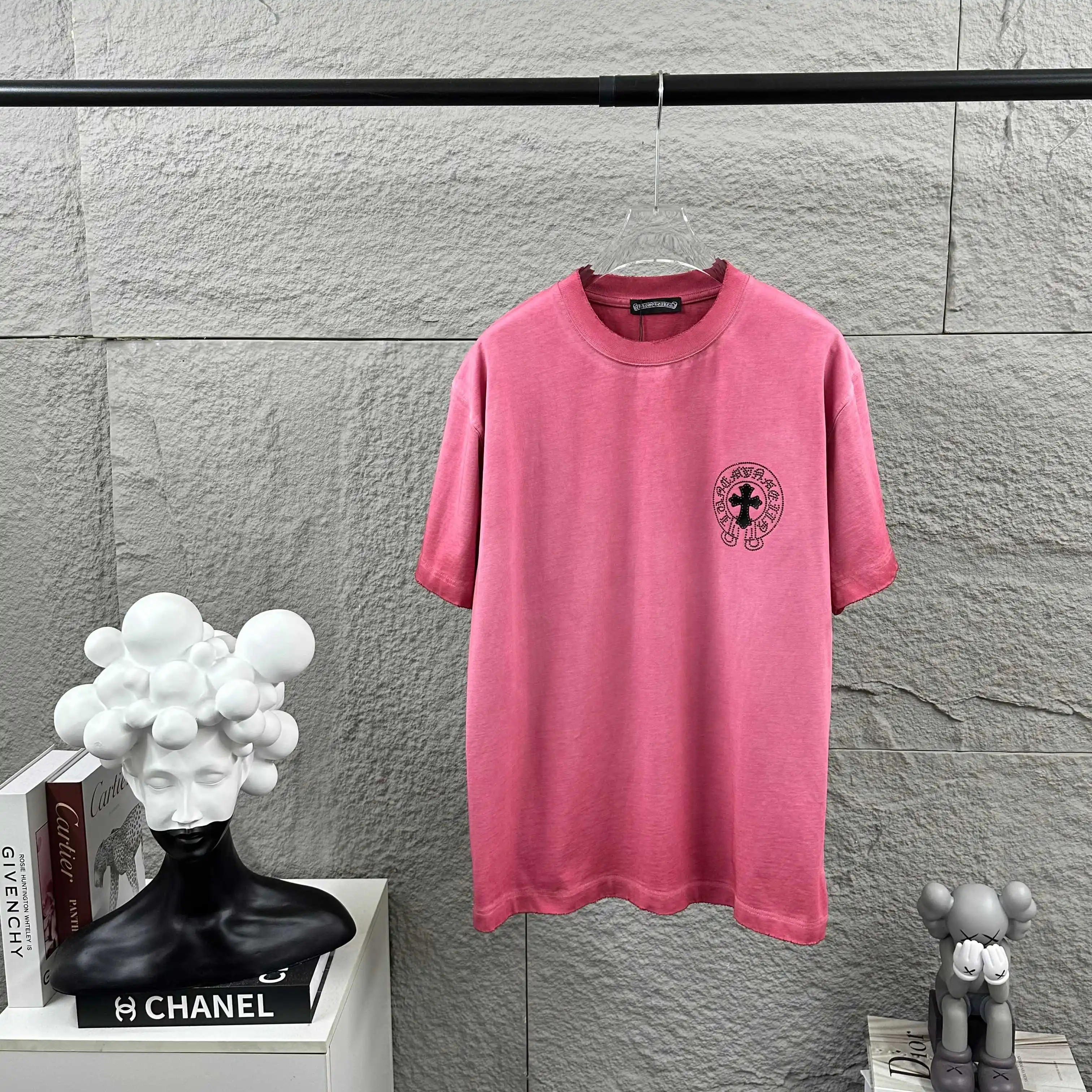 Embellished Distressed Cotton T-Shirt D15012095 — view 2